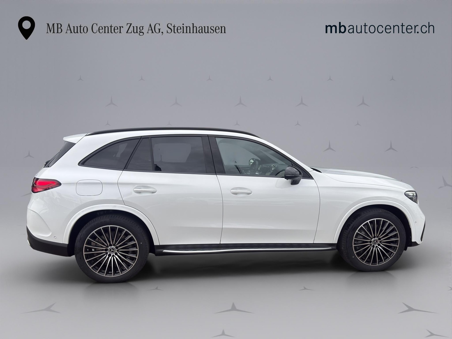 MERCEDES-BENZ GLC 300 e AMG Line 4matic-image-6
