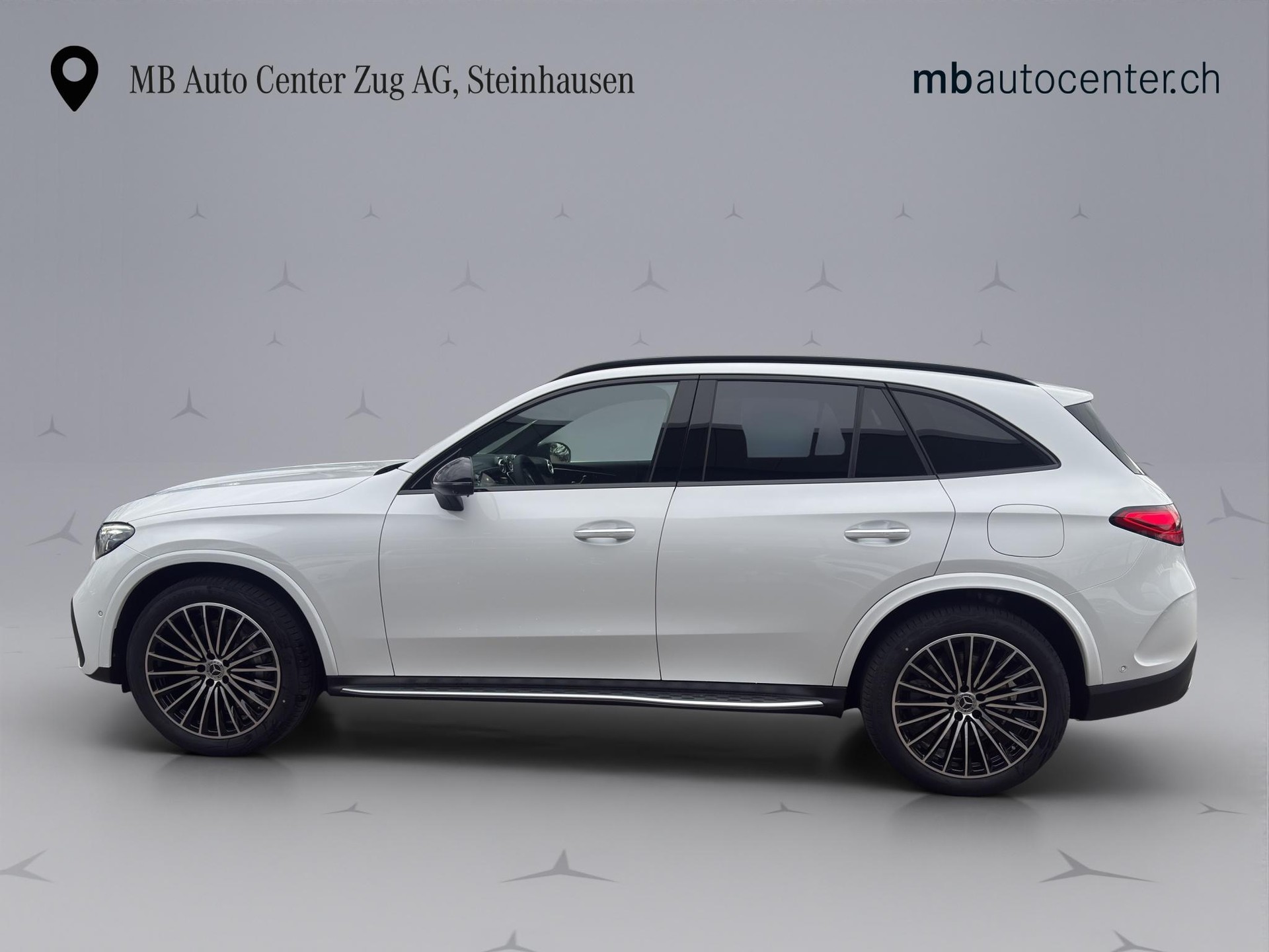 MERCEDES-BENZ GLC 300 e AMG Line 4matic-image-2