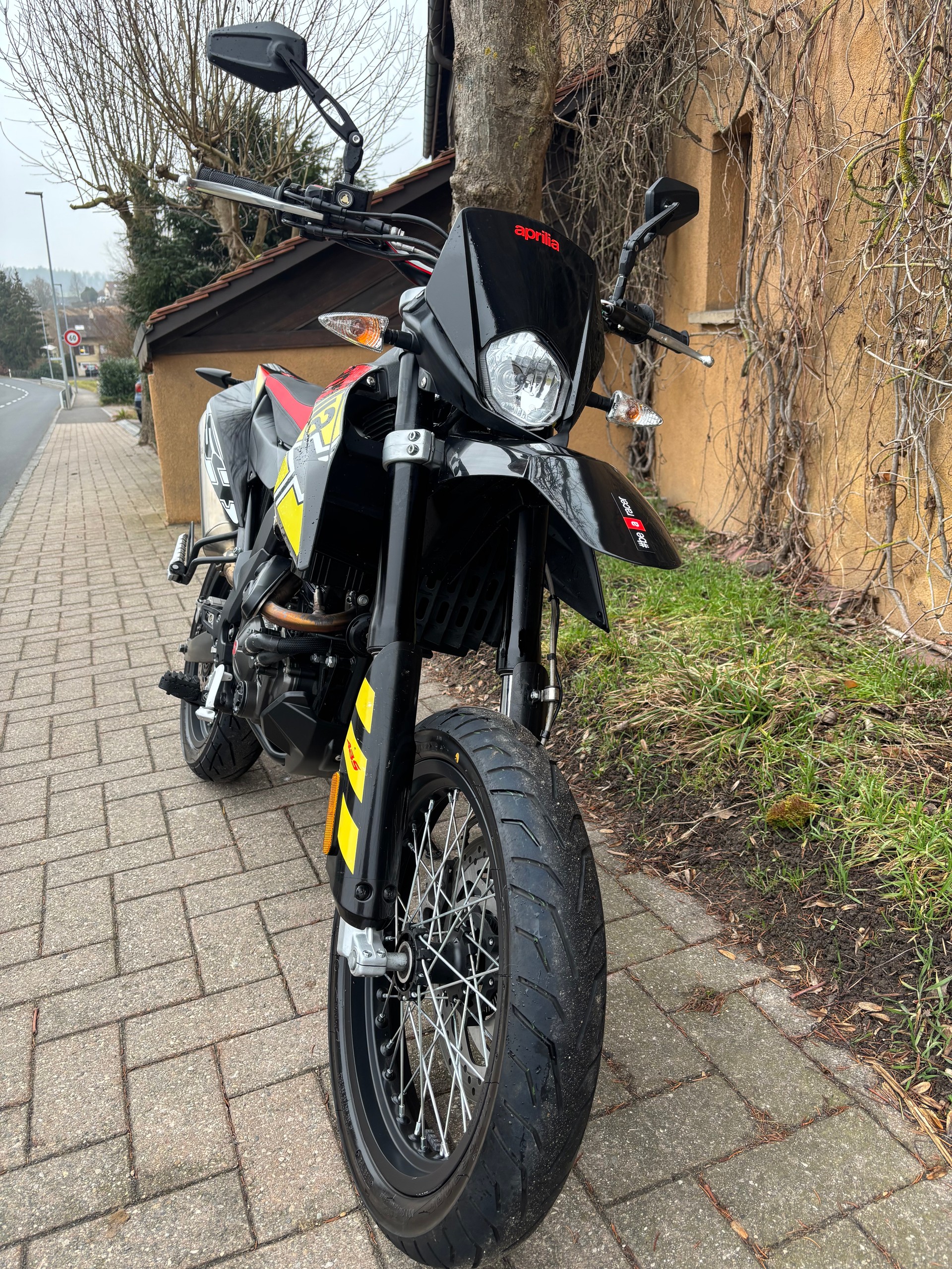 APRILIA SX 125-image-2