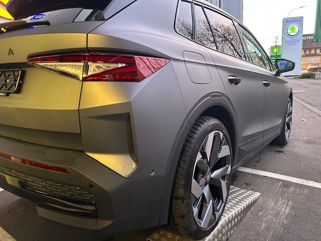 SKODA Elroq 85 RS Matt Edition 4x4-image-4