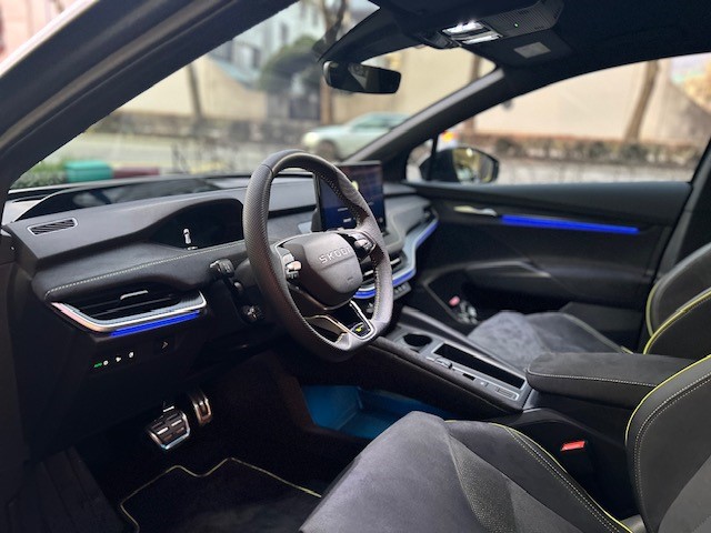 SKODA Elroq 85 RS Matt Edition 4x4-image-7