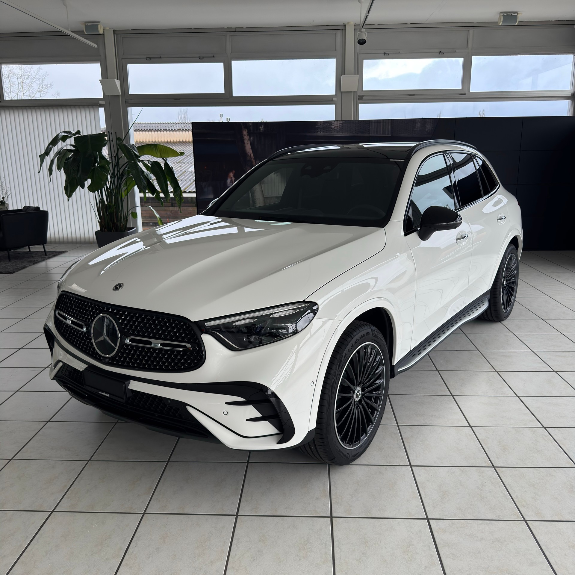 MERCEDES-BENZ GLC 450d 4Matic-image-3