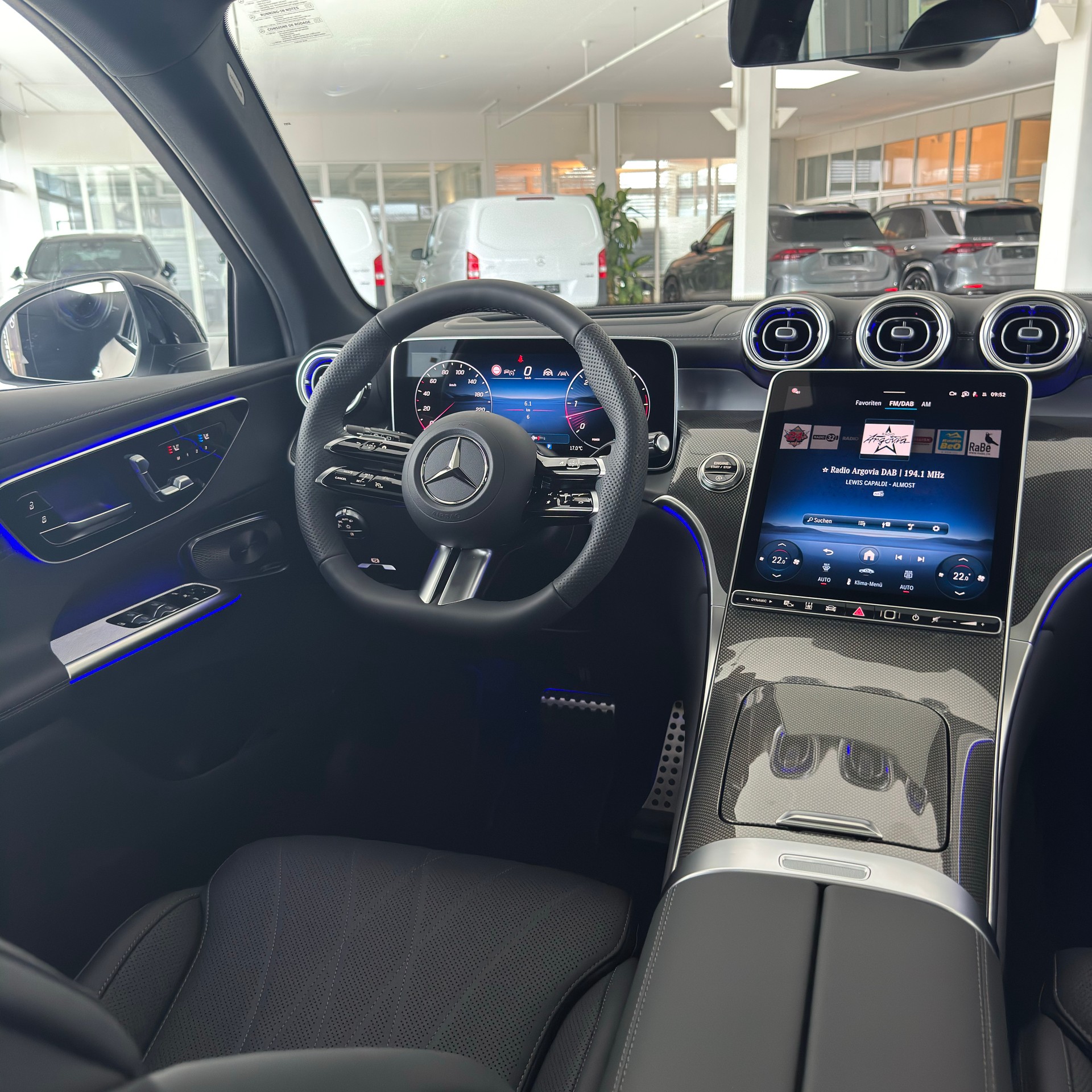 MERCEDES-BENZ GLC 450d 4Matic-image-11