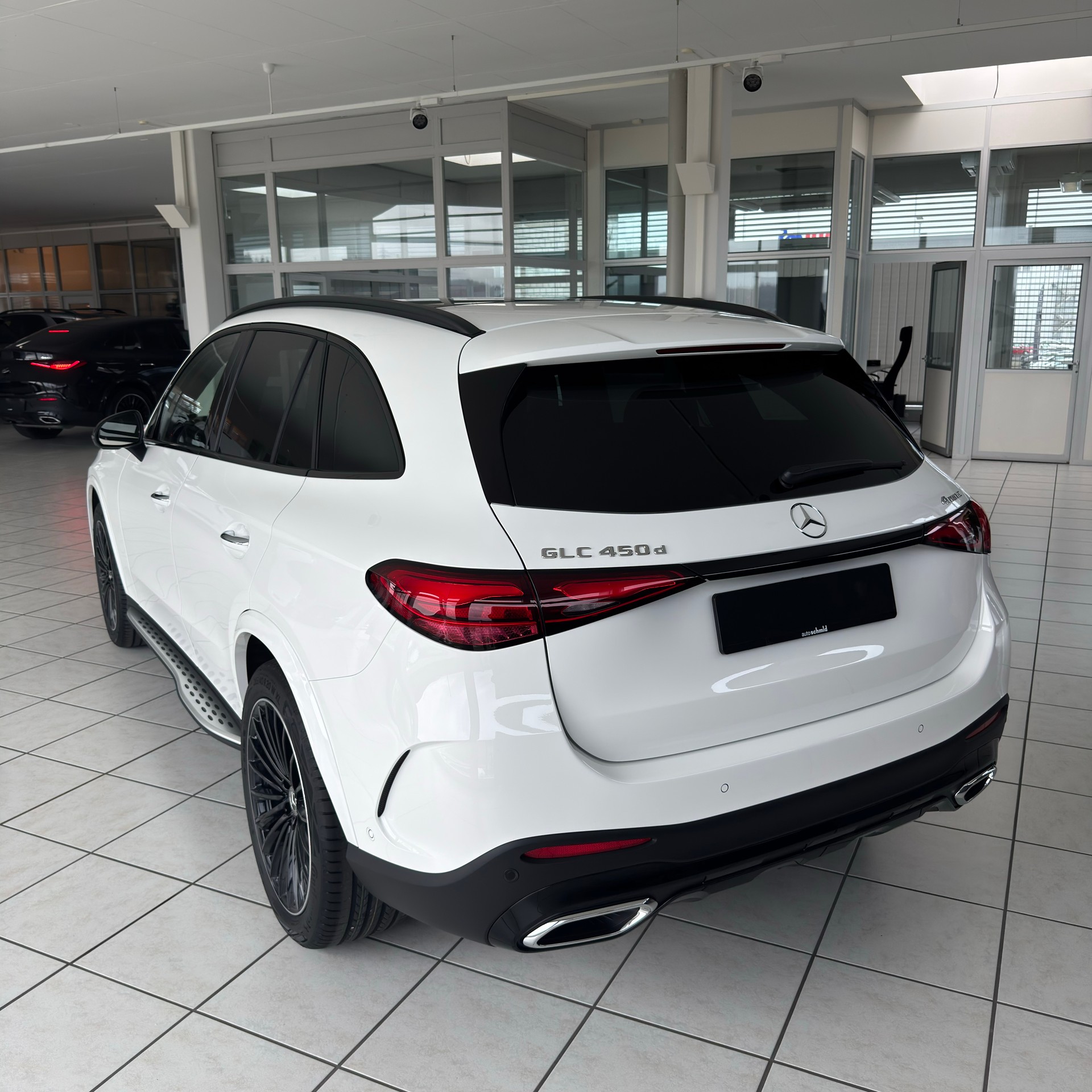 MERCEDES-BENZ GLC 450d 4Matic-image-4