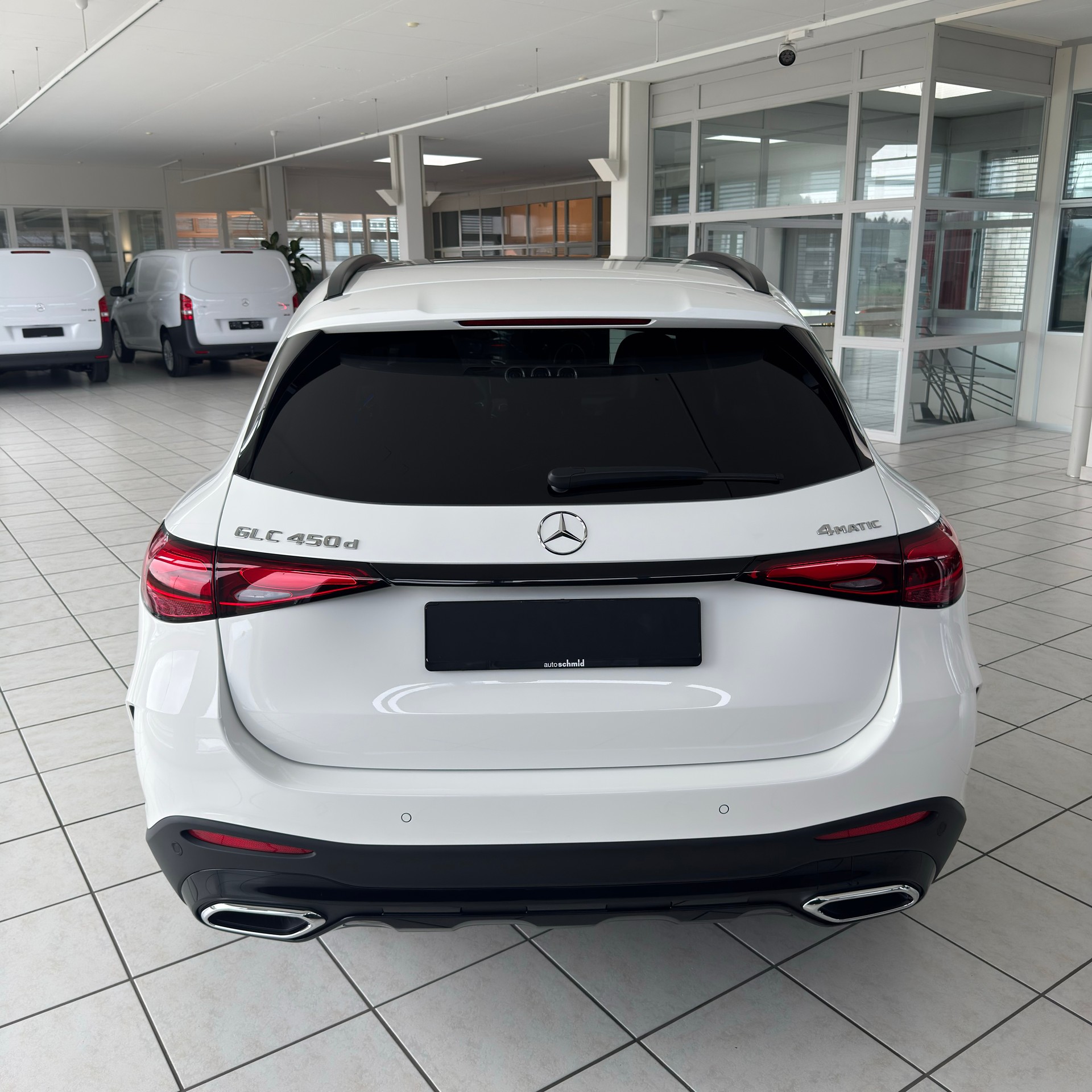 MERCEDES-BENZ GLC 450d 4Matic-image-5