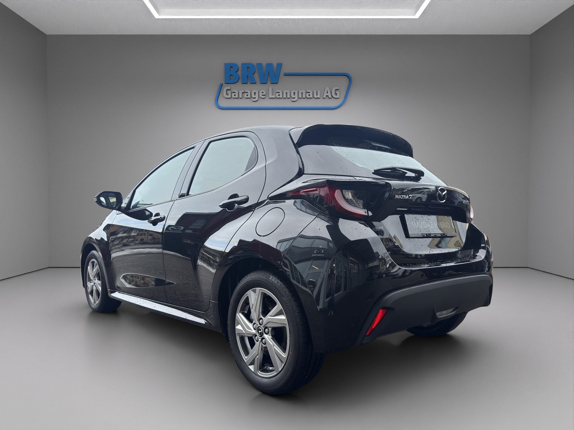 MAZDA 2 Hybrid Exclusive-line-showroom-element-2