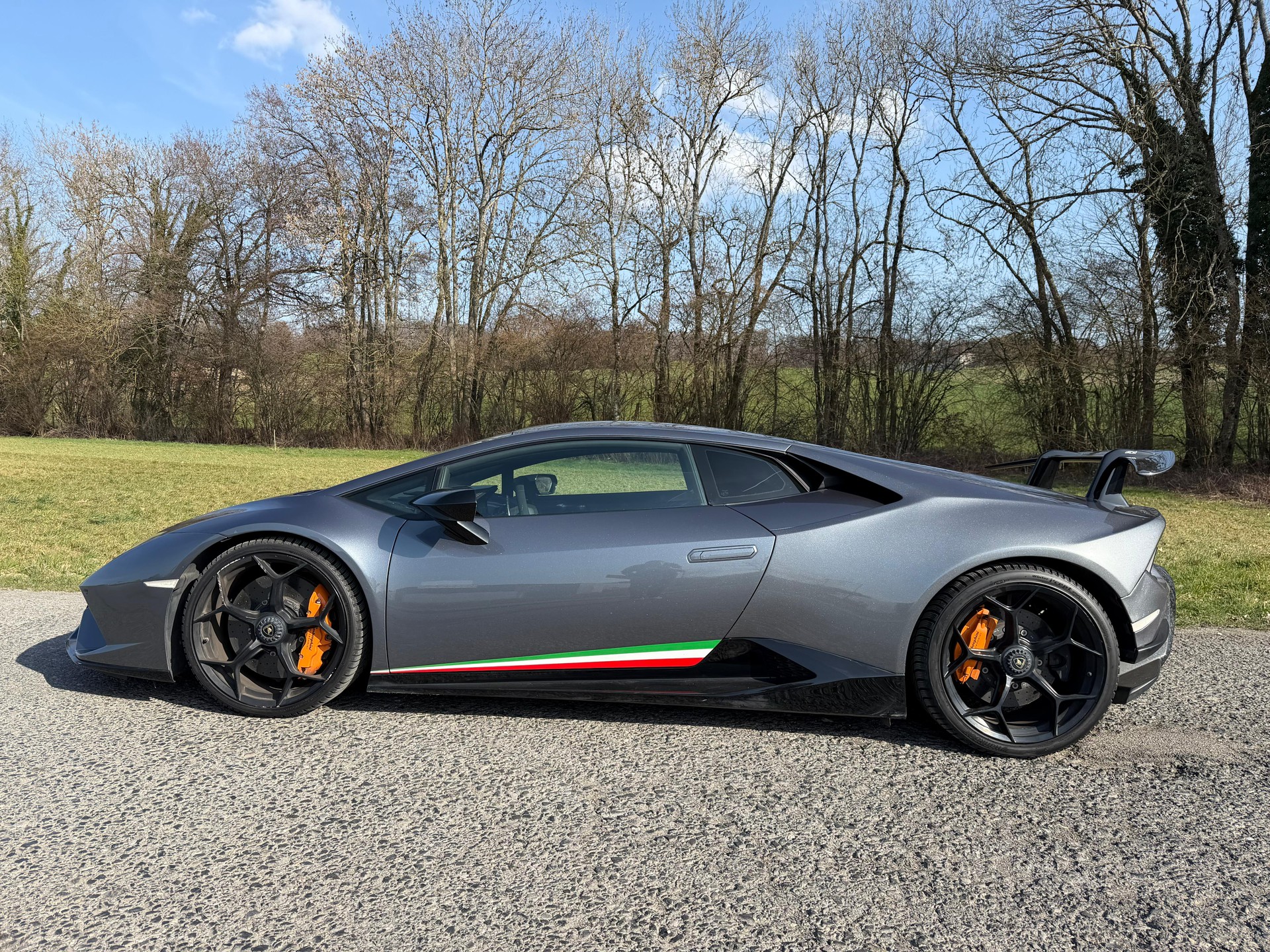 LAMBORGHINI Huracan LP640-4 Coupé Performante DCT-image-2