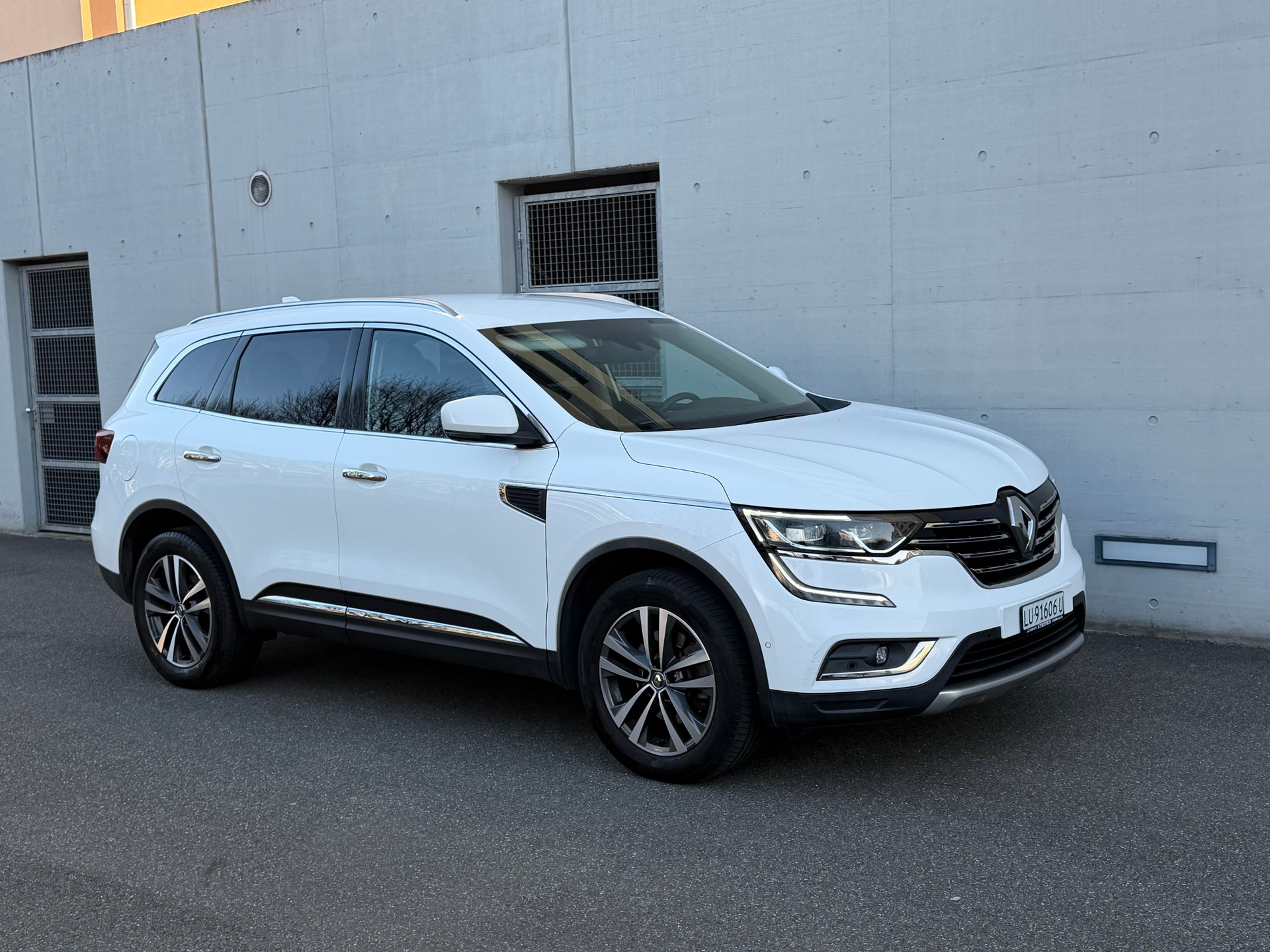 RENAULT Koleos 2.0 dCi Intens 4x4 Xtronic CVT-image-1