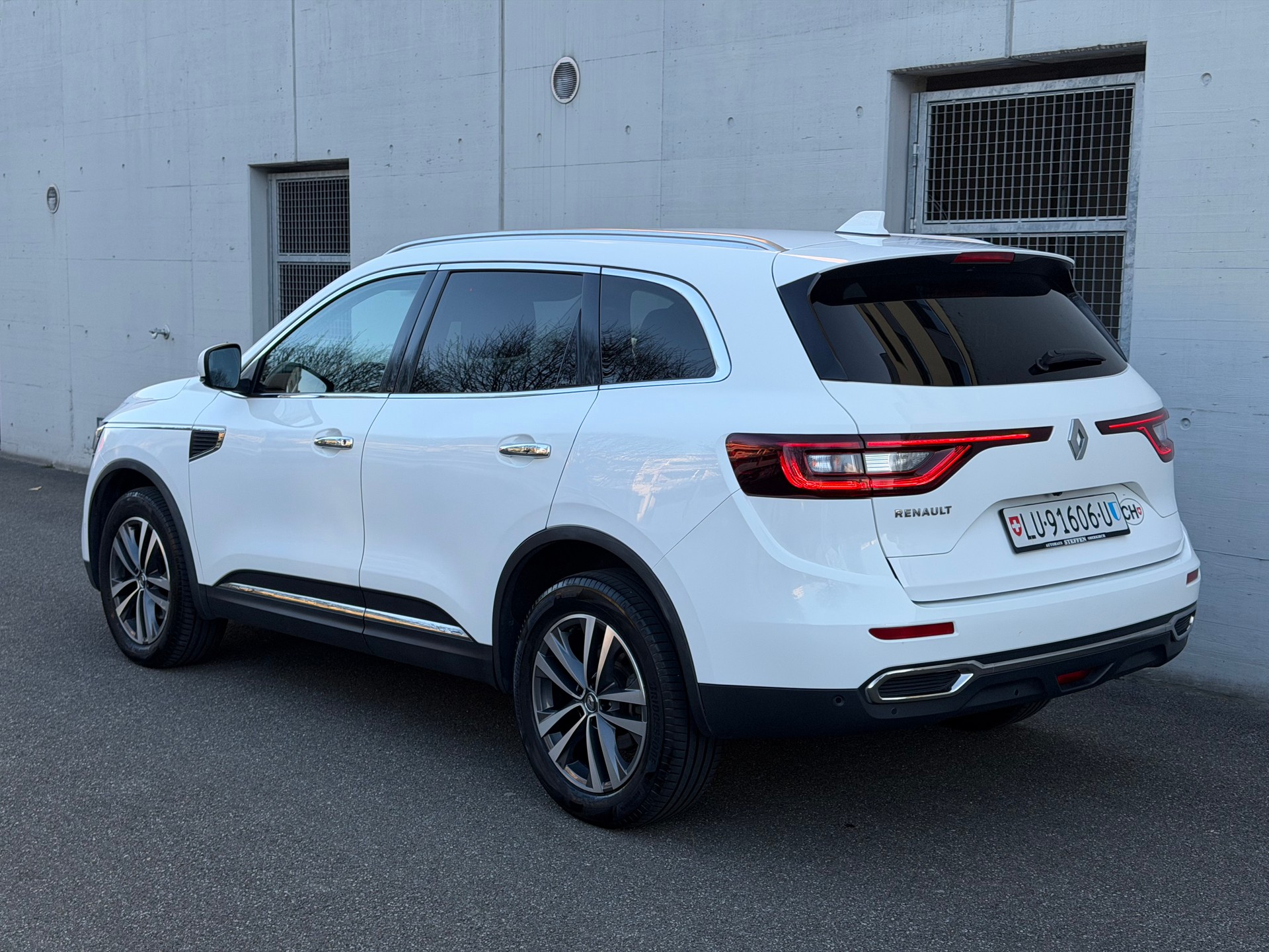 RENAULT Koleos 2.0 dCi Intens 4x4 Xtronic CVT-image-4