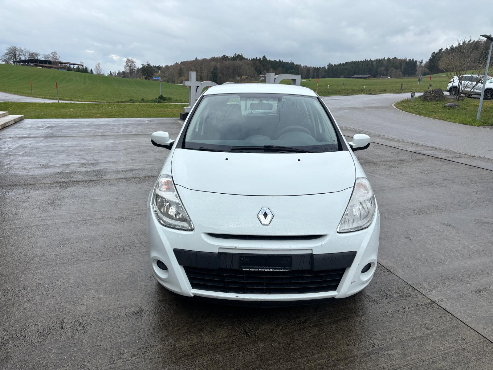 RENAULT Clio 1.2 16V Yahoo