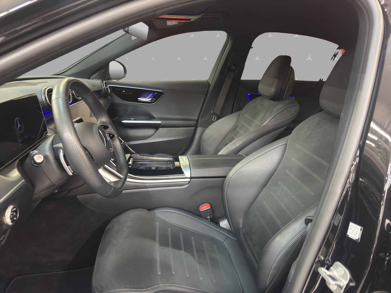 MERCEDES-BENZ C 200 - AMG / 360 Grad Kamera / Spur-Assistent / Winkel-Assistent-image-7