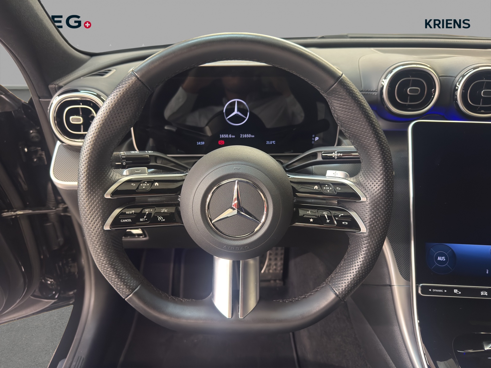 MERCEDES-BENZ C 200 - AMG / 360 Grad Kamera / Spur-Assistent / Winkel-Assistent-image-9