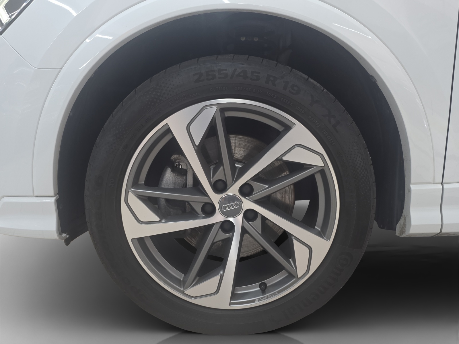 AUDI Q3 45 TFSI e S line S-tronic-image-13