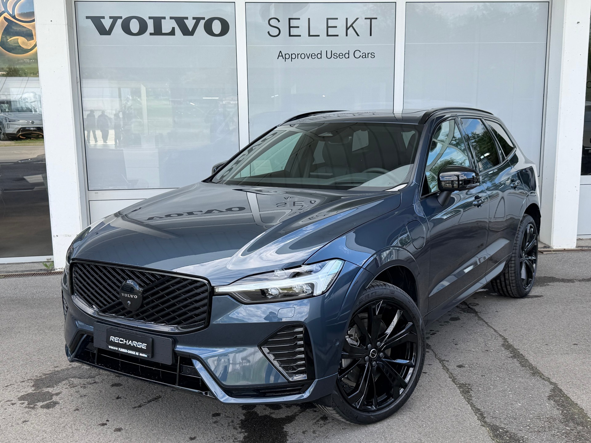 VOLVO XC60 T6 eAWD Black Edition Geartronic