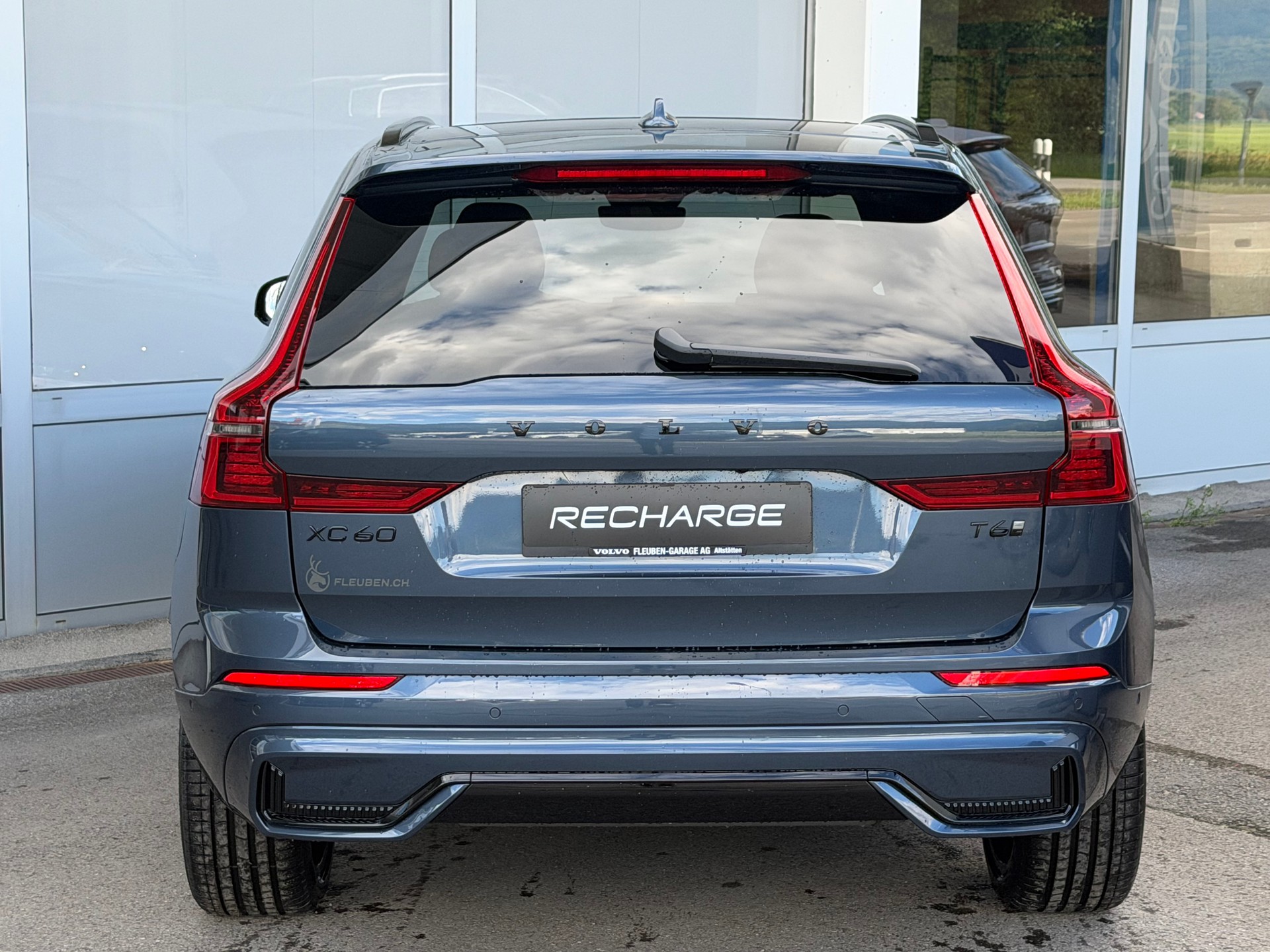 VOLVO XC60 T6 eAWD Black Edition Geartronic-image-26