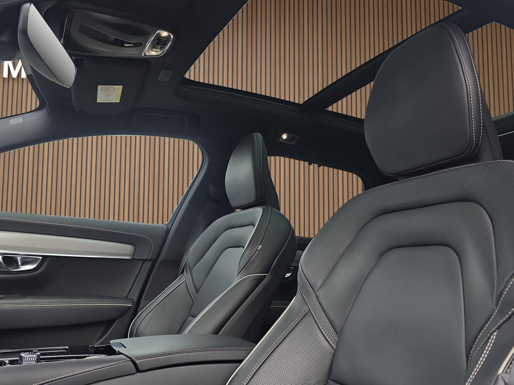 VOLVO V90 2.0 T8 TE R-Design eAWD-image-12