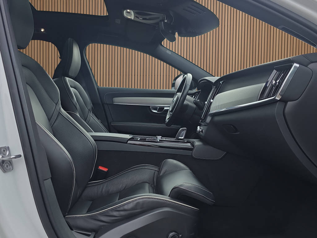 VOLVO V90 2.0 T8 TE R-Design eAWD-image-13