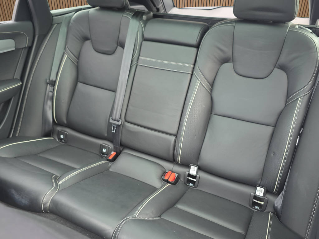 VOLVO V90 2.0 T8 TE R-Design eAWD-image-19