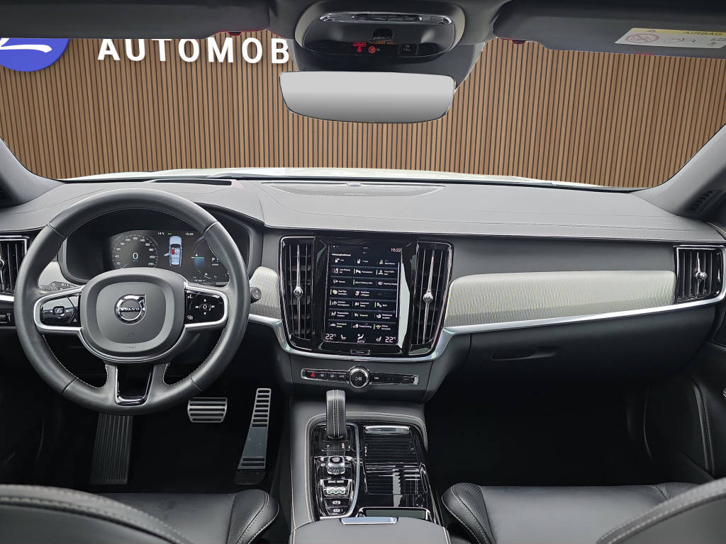 VOLVO V90 2.0 T8 TE R-Design eAWD-image-17