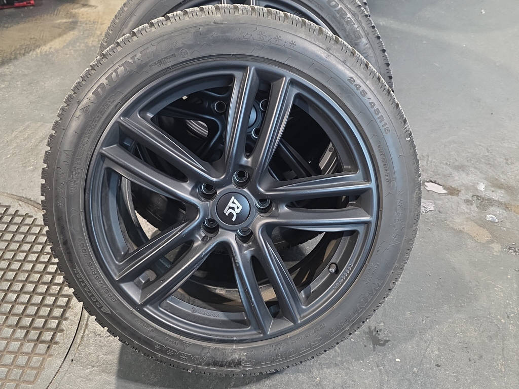 VOLVO V90 2.0 T8 TE R-Design eAWD-image-22