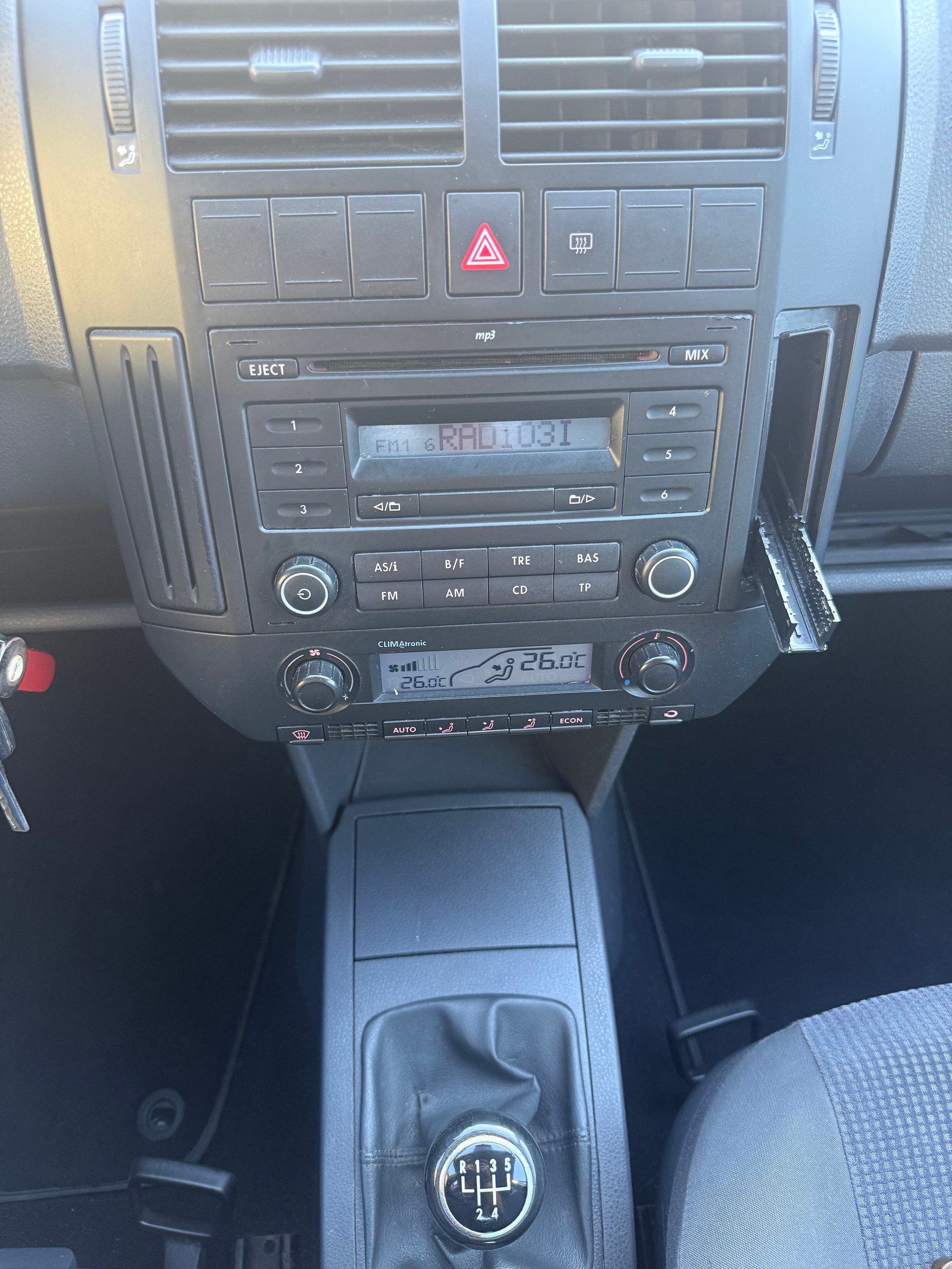 VW Polo 1.6 16V Comfortline-image-10