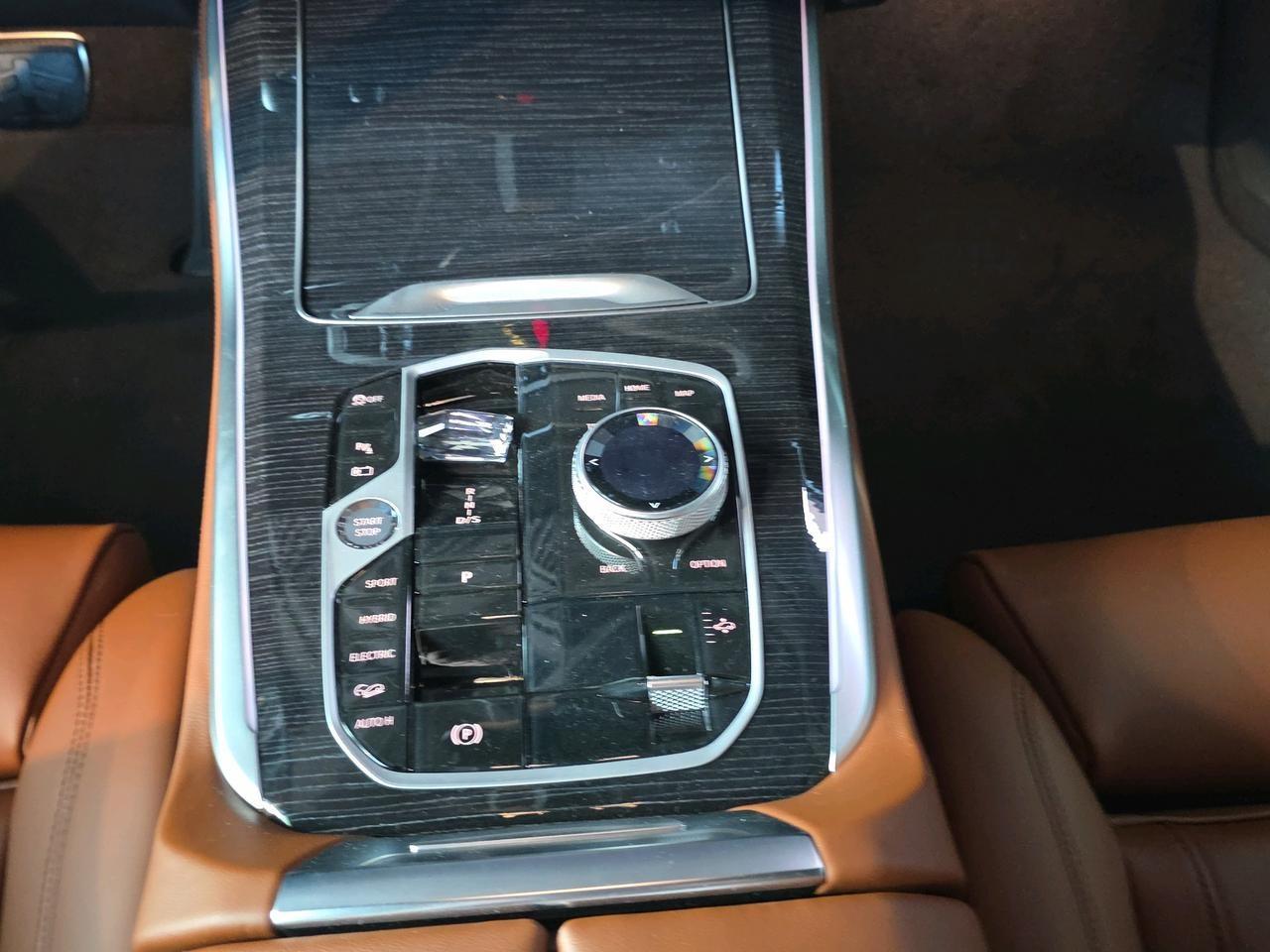 BMW X5 50e xDrive-image-9