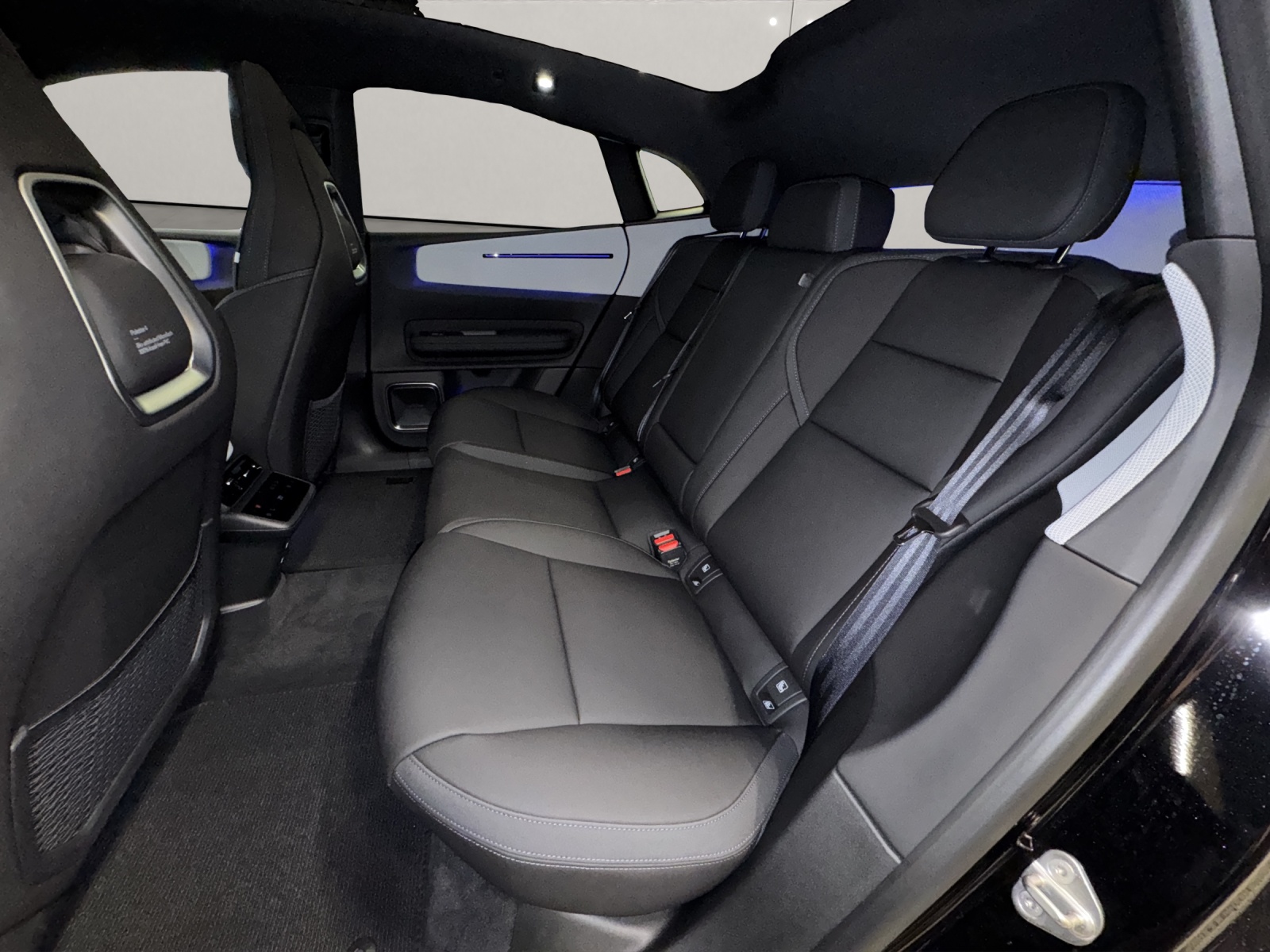 POLESTAR 4 Long Range Dual Motor Prime-image-14