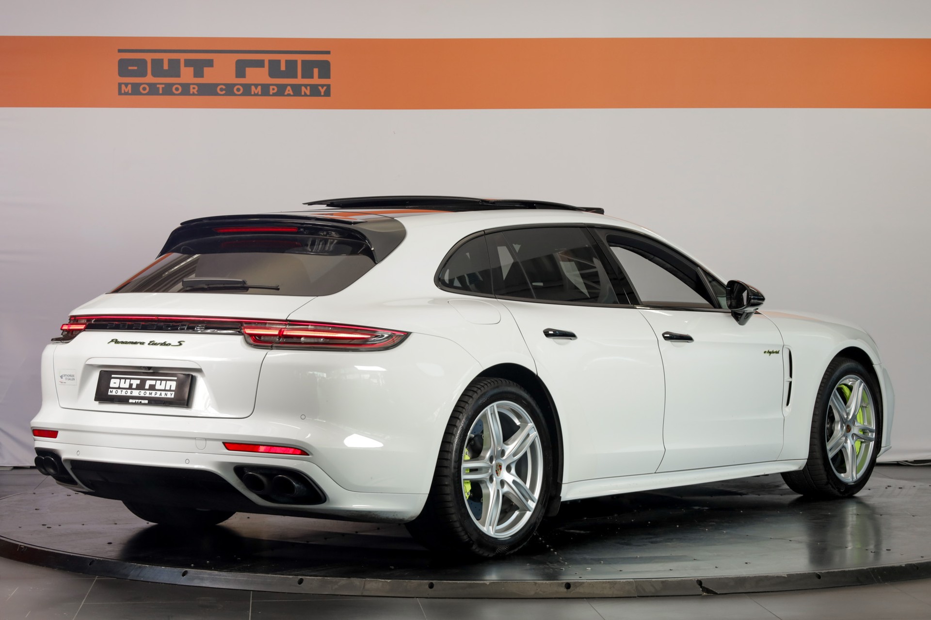 PORSCHE Panamera Turbo S E-Hybrid Sport Turismo PDK-image-7