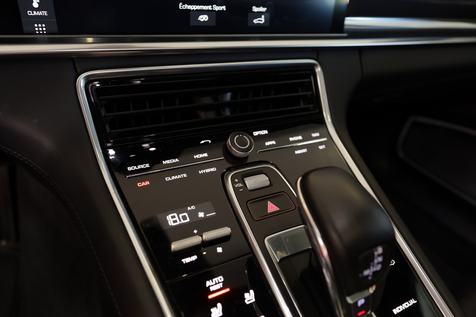 PORSCHE Panamera Turbo S E-Hybrid Sport Turismo PDK-image-16