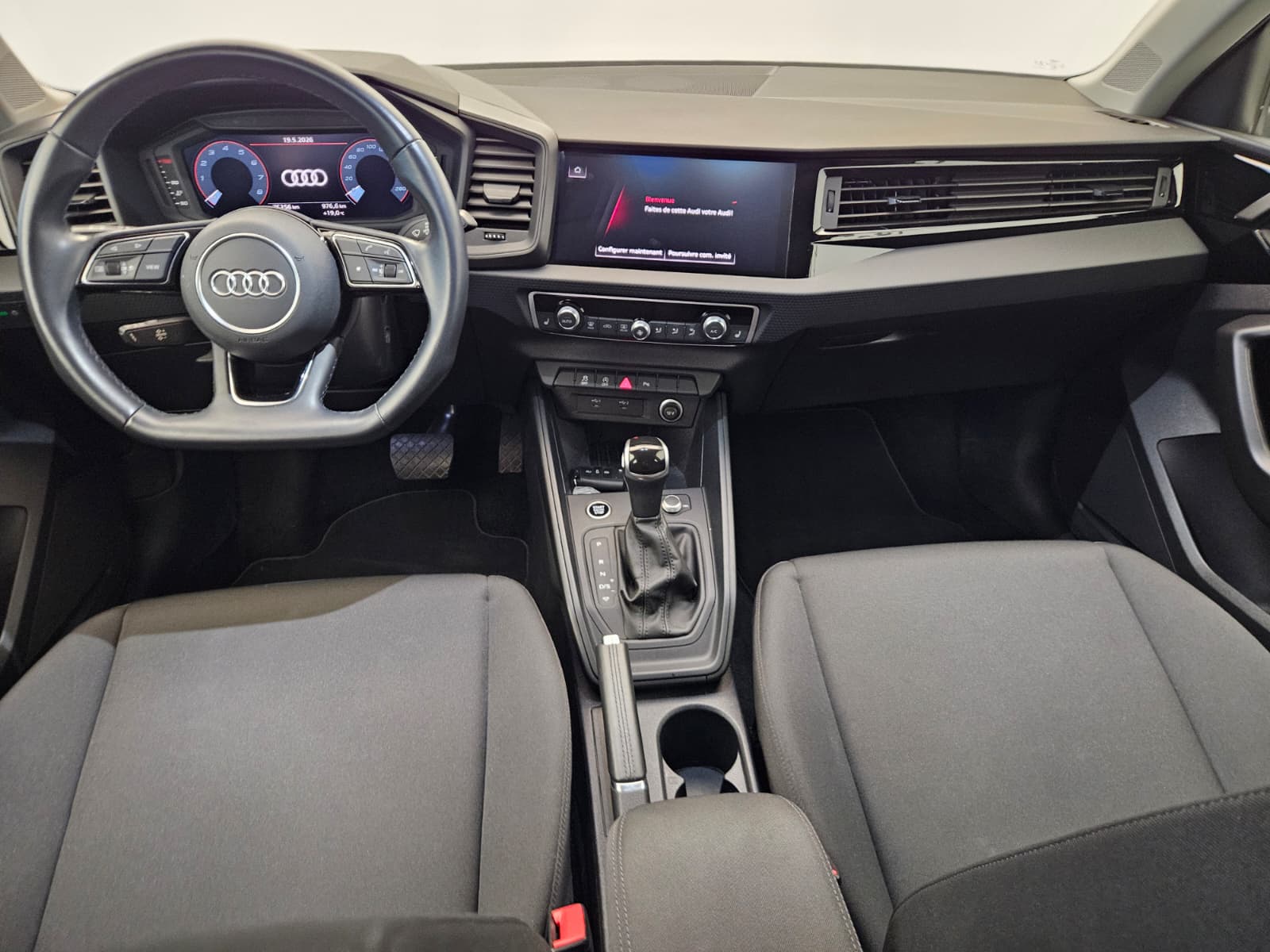 AUDI A1 Sportback 30 TFSI Attraction S-tronic-image-9