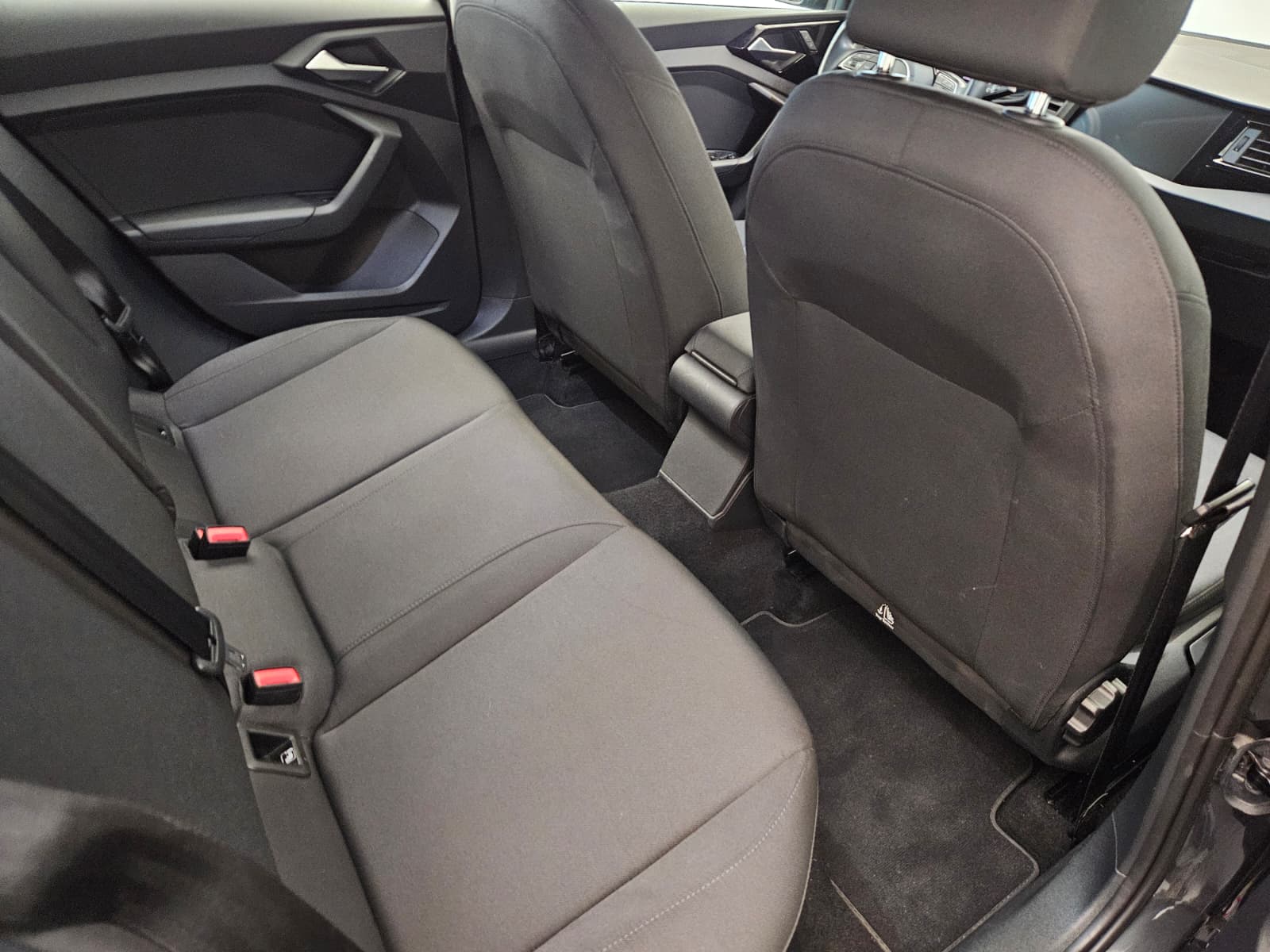 AUDI A1 Sportback 30 TFSI Attraction S-tronic-image-13
