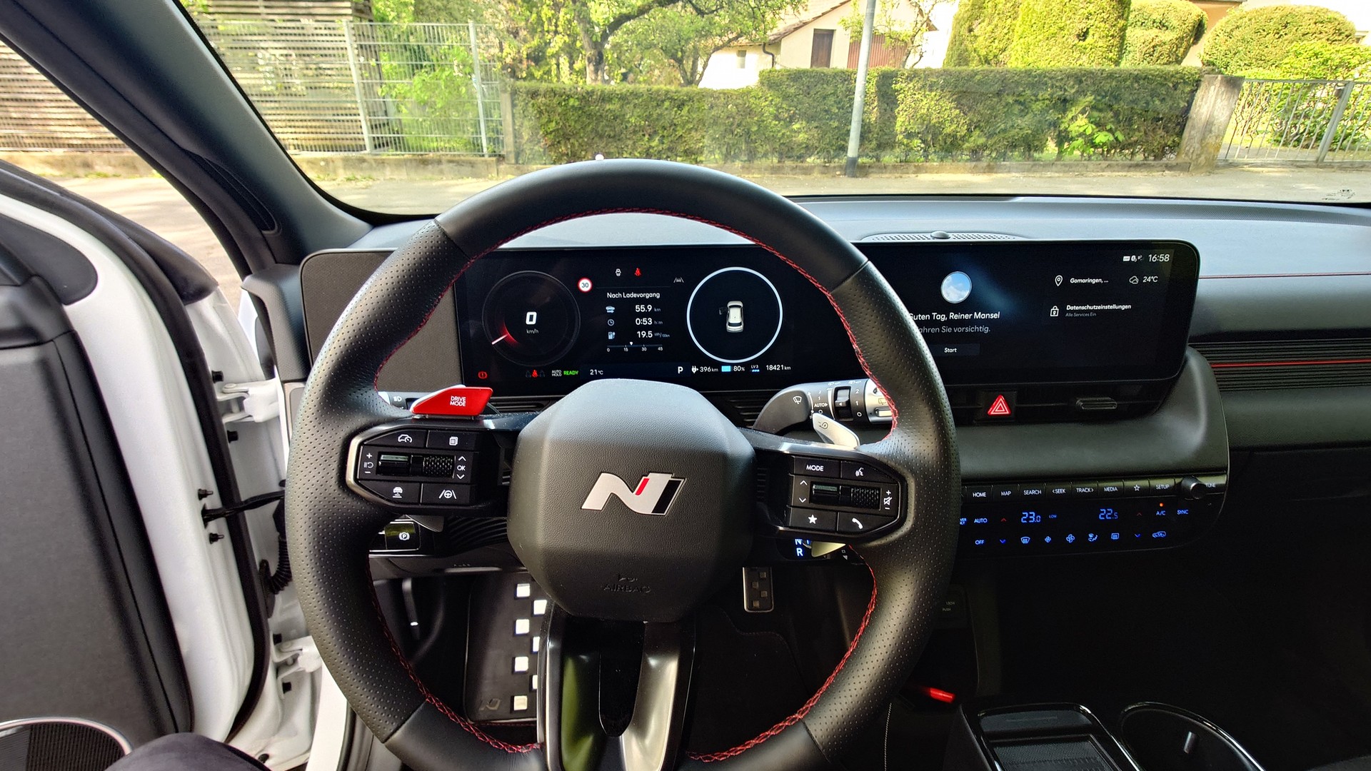 HYUNDAI Ioniq 5 N-Line, grosser Akku, 84 Kwh AWD Vollausstattung, Laden in 18 min-image-9
