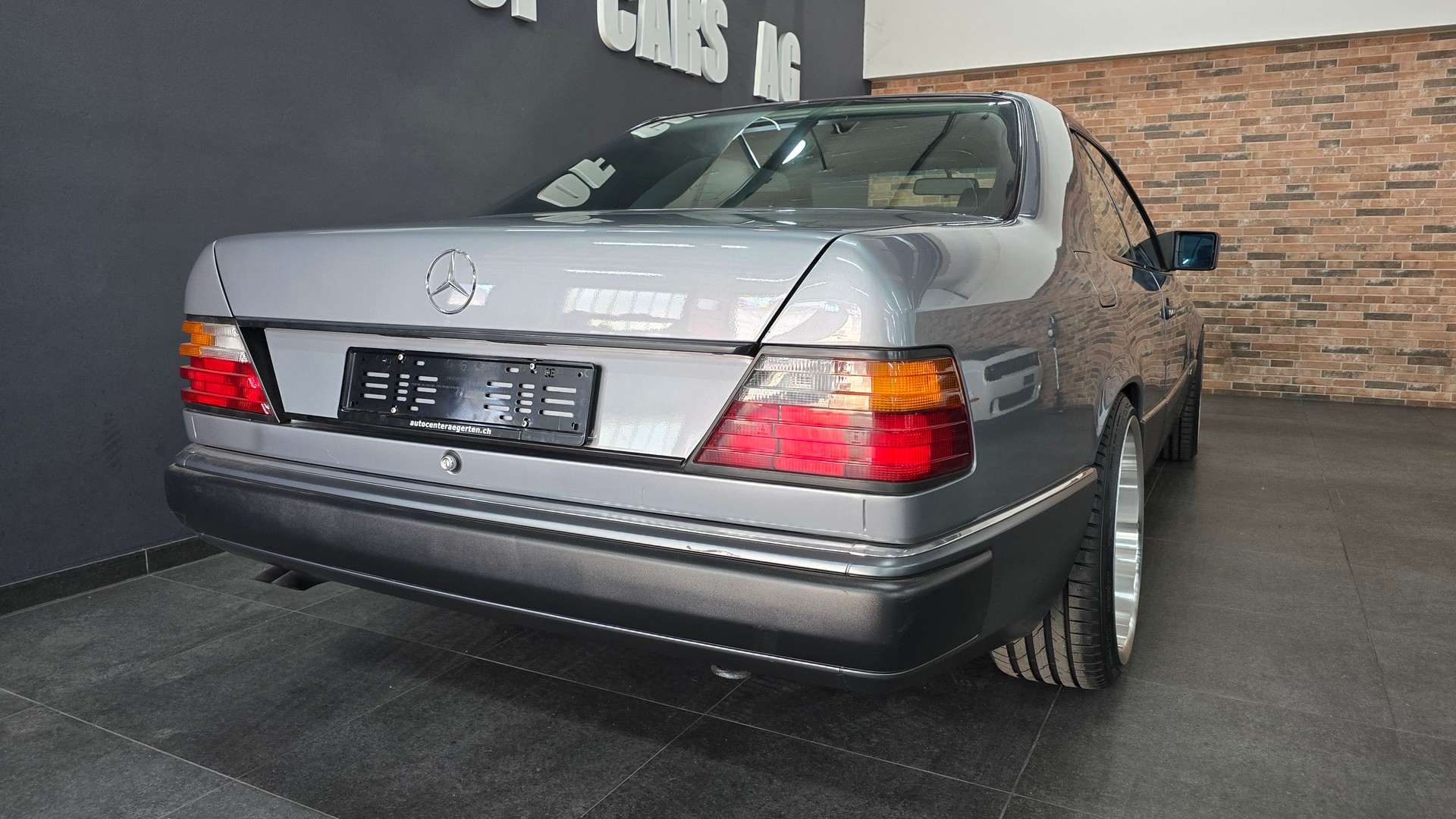 MERCEDES-BENZ 300 CE-24 Sportline-image-11