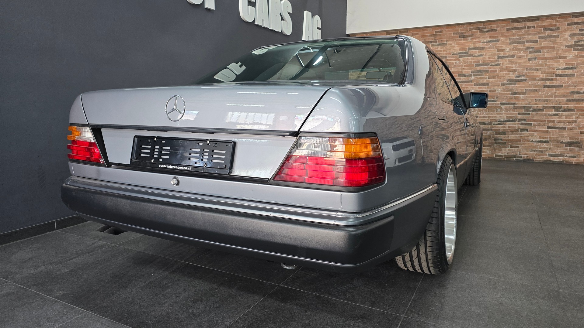 MERCEDES-BENZ 300 CE-24 Sportline-image-12