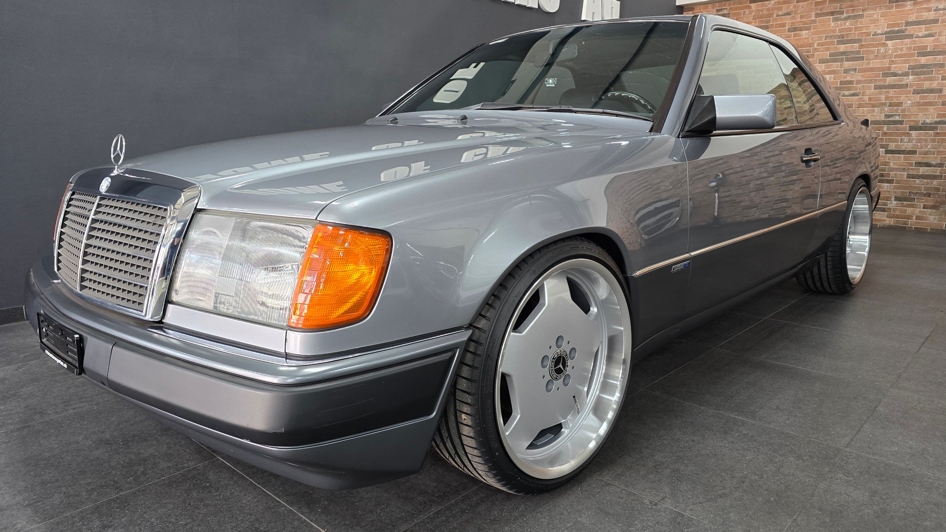MERCEDES-BENZ 300 CE-24 Sportline-image-2