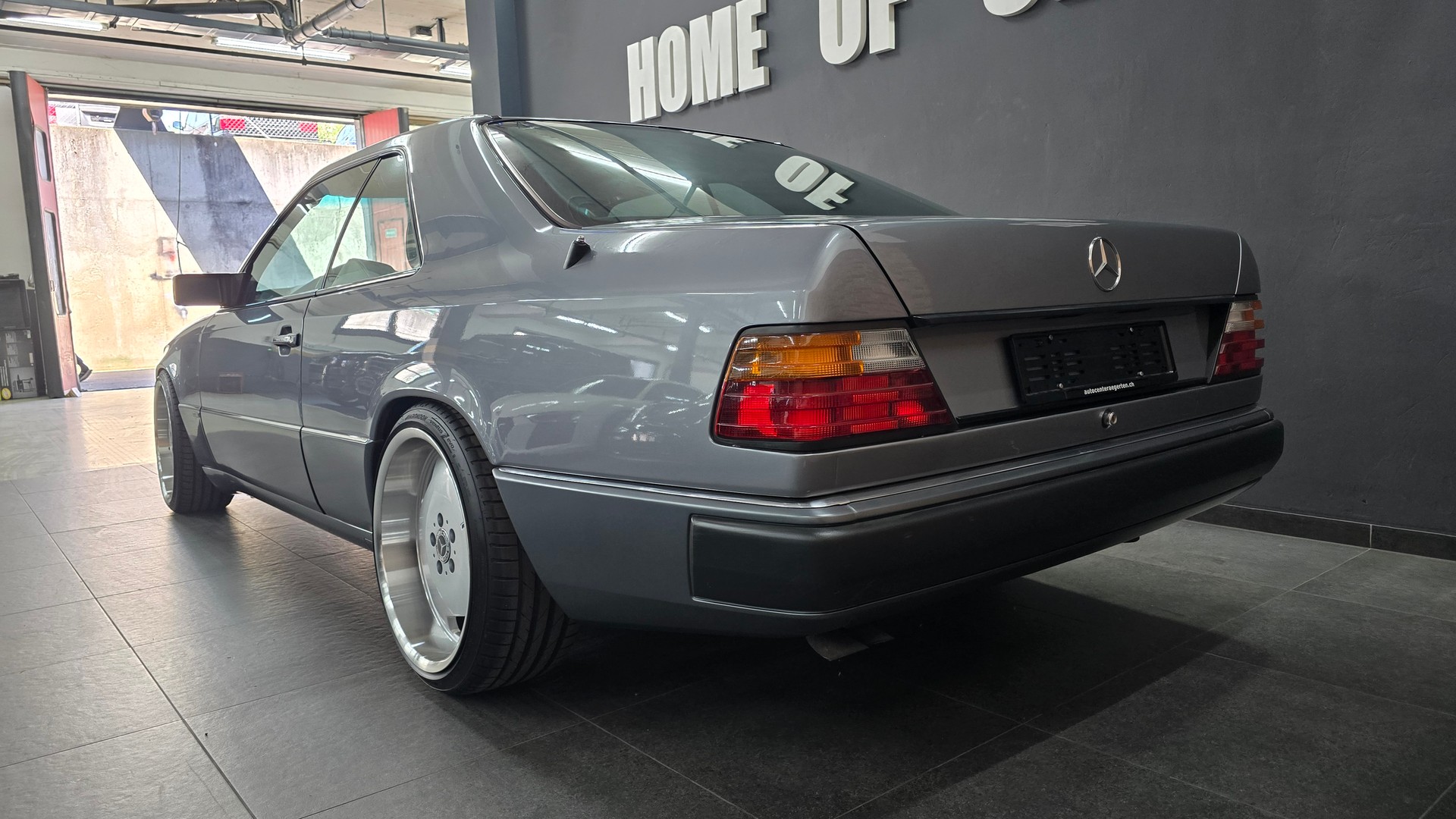MERCEDES-BENZ 300 CE-24 Sportline-image-8