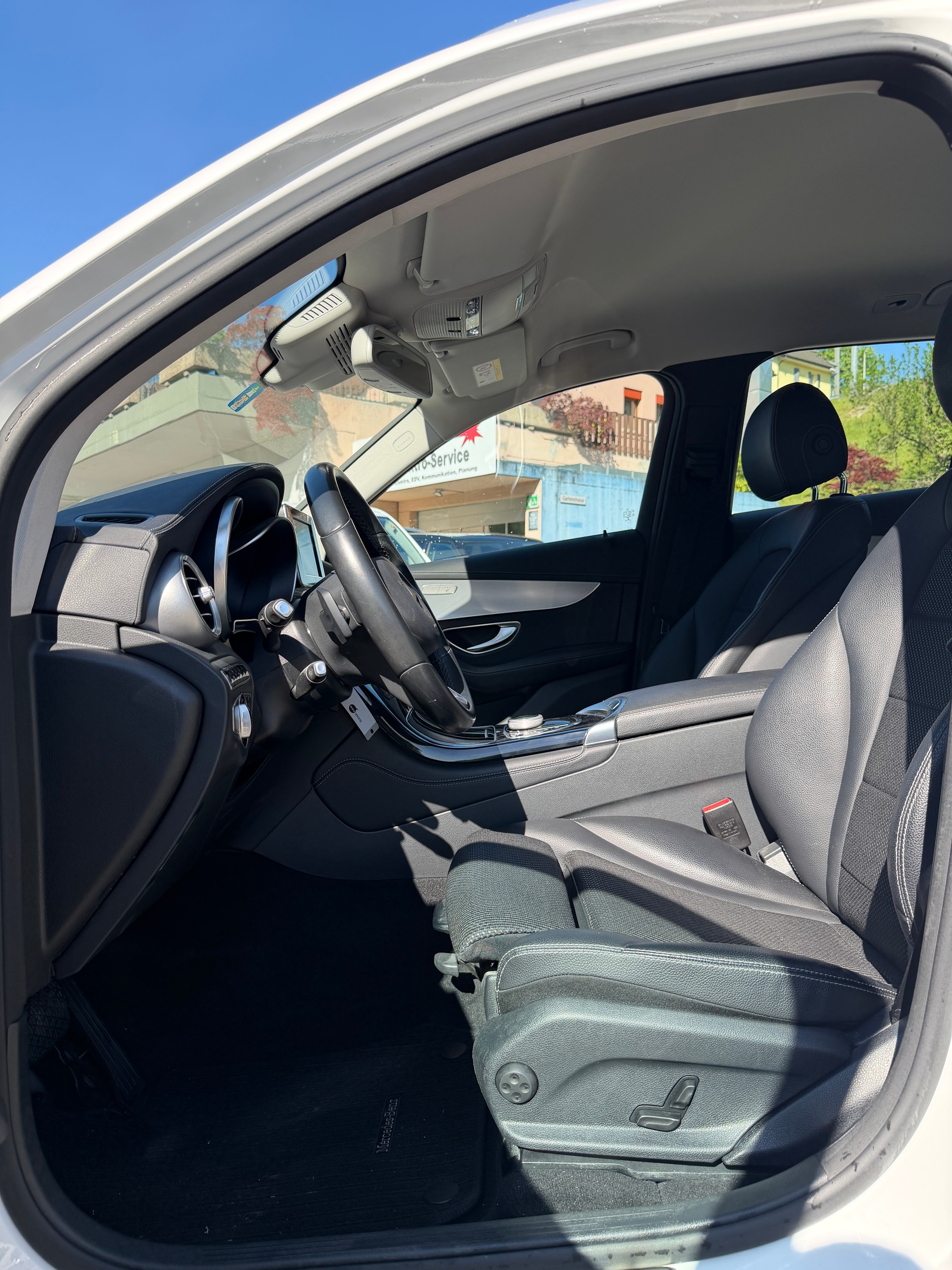 MERCEDES-BENZ GLC 250 d Exclusive 4Matic 9G-Tronic-image-7