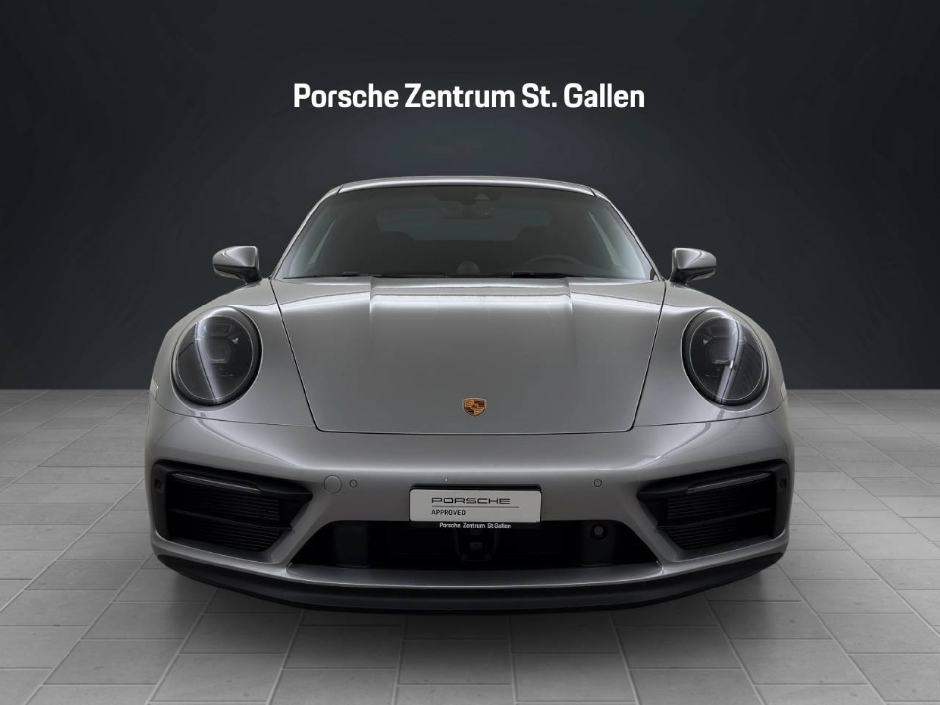 PORSCHE 911 Carrera 4 GTS-image-9