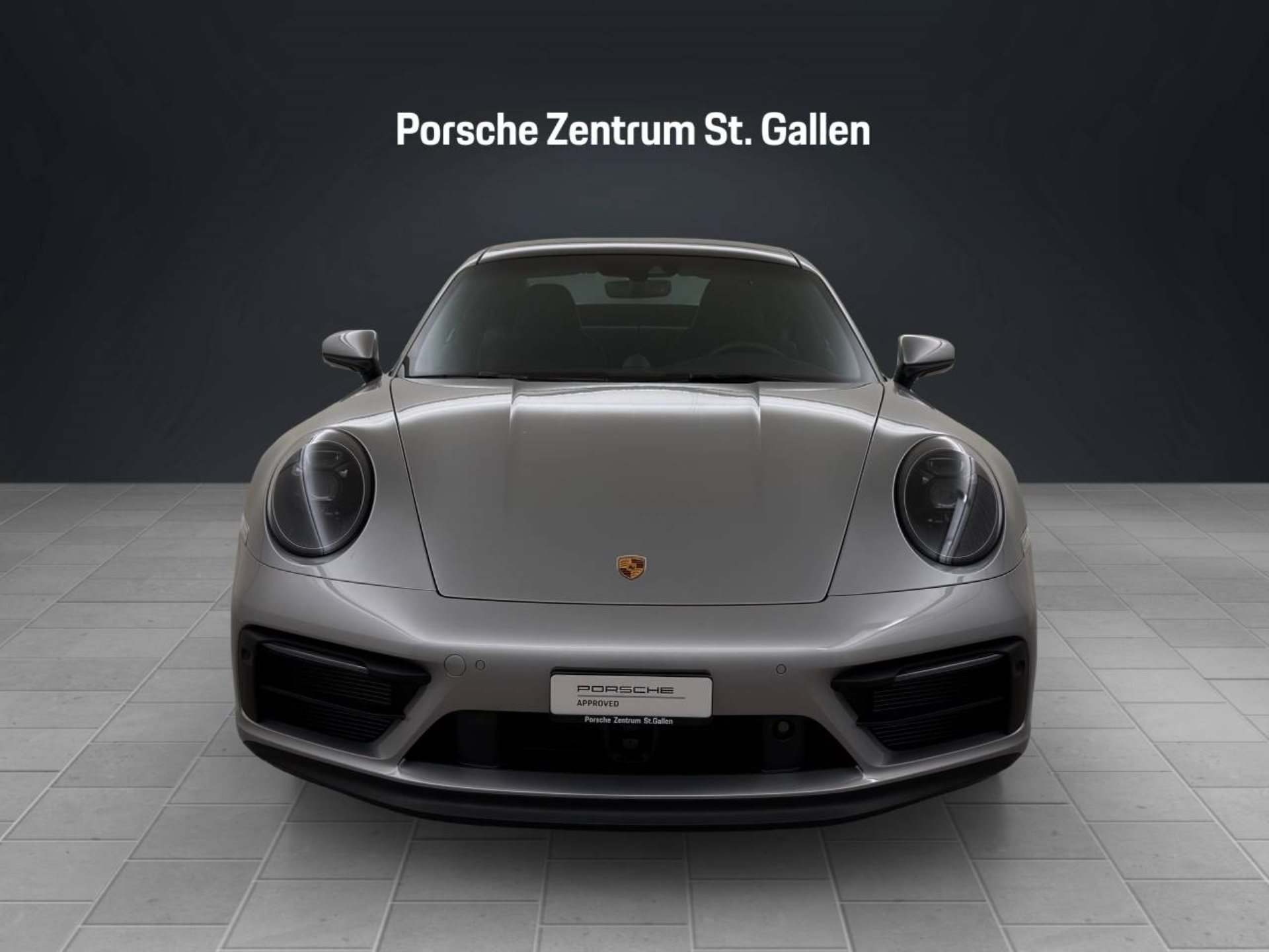 PORSCHE 911 Carrera 4 GTS-image-8