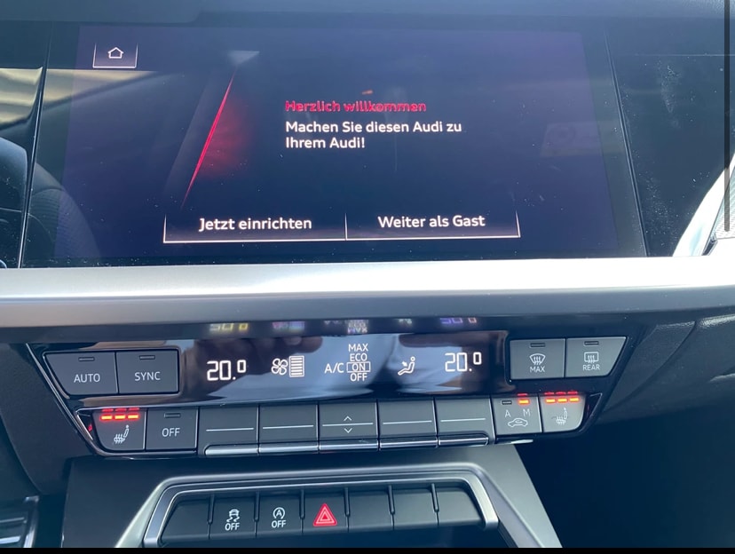 AUDI A3 Sportback 35 TFSI S line S-tronic-image-11