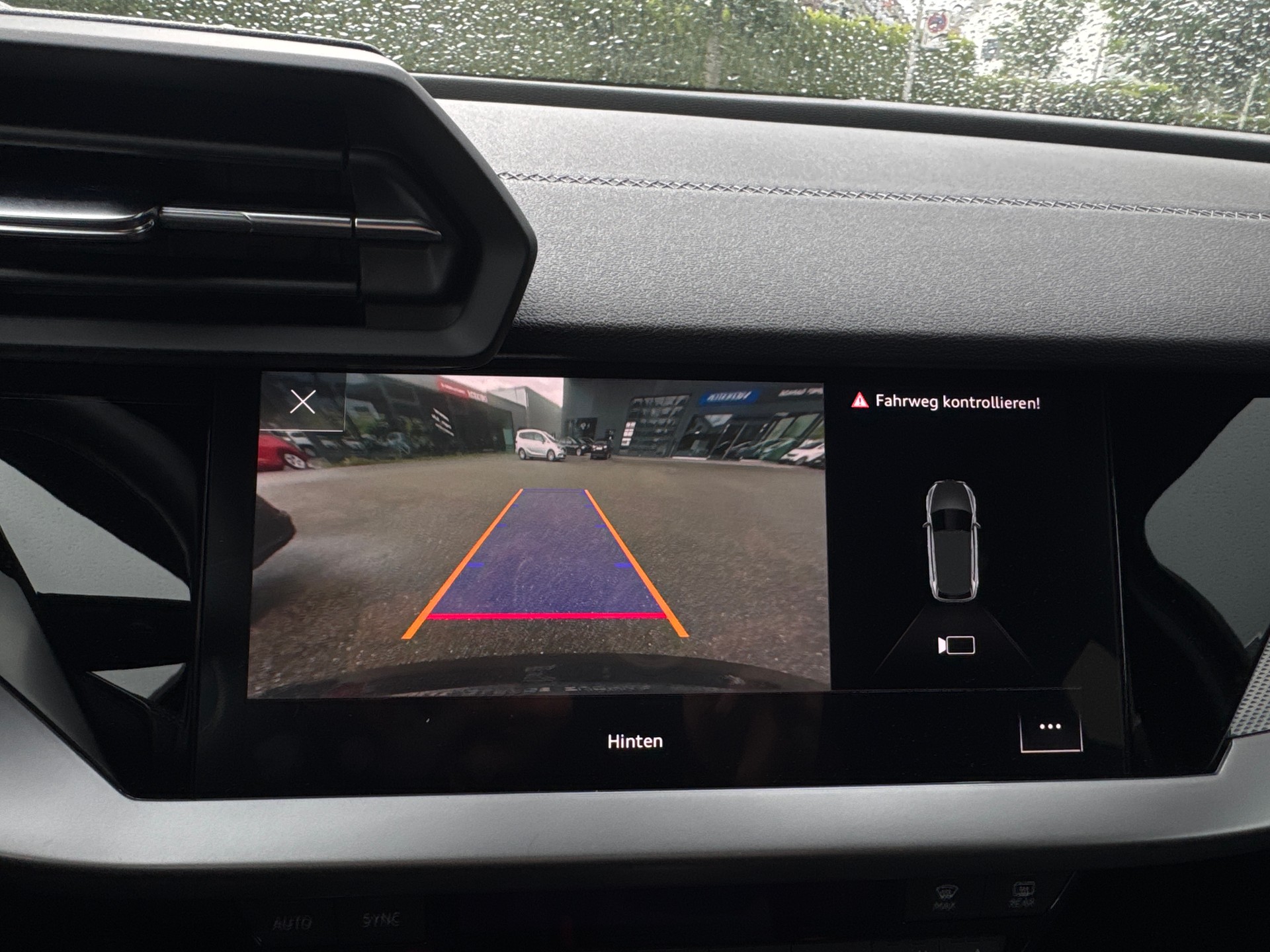 AUDI A3 Sportback 35 TFSI S line S-tronic-image-8