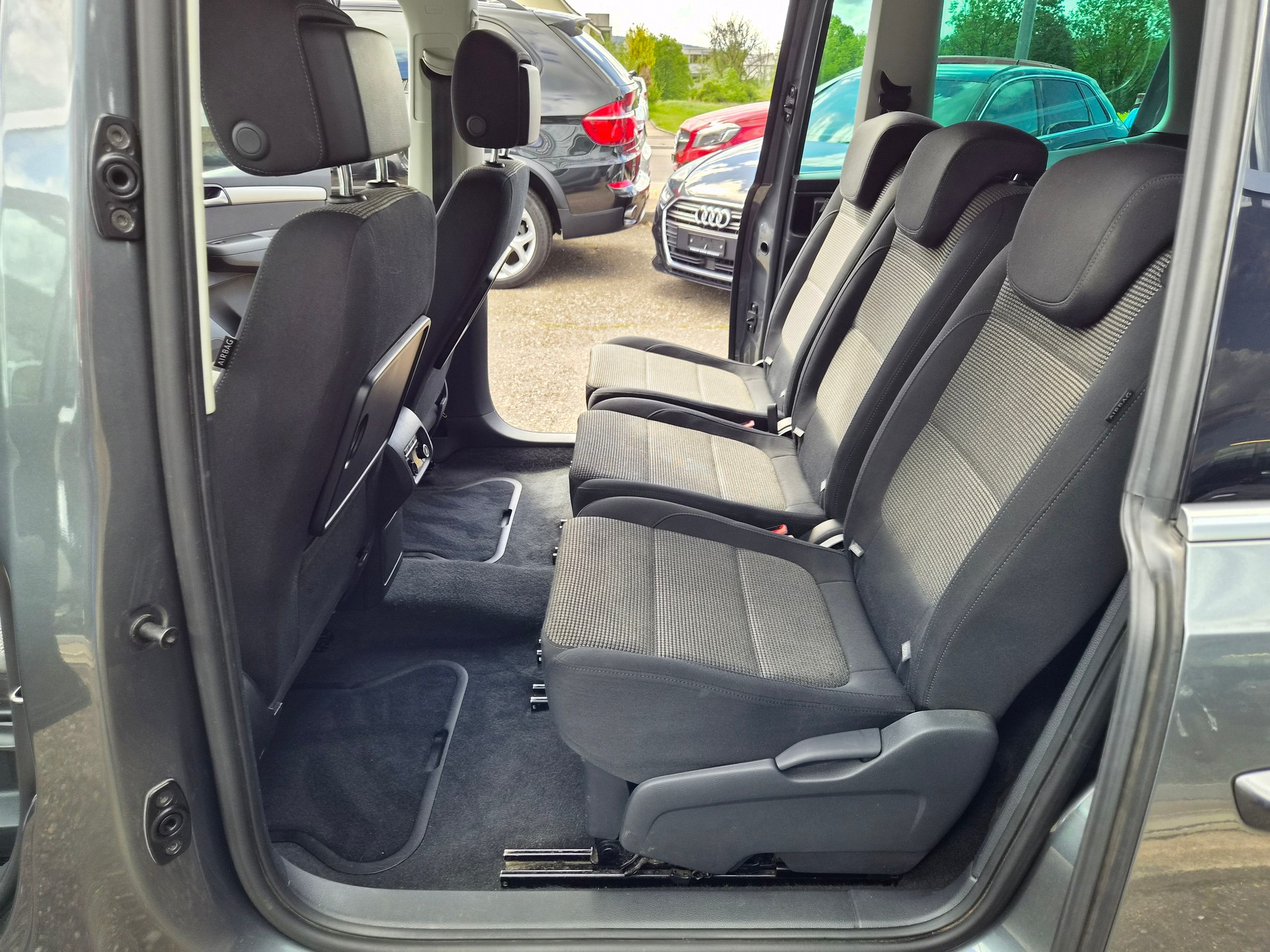 VW Sharan 1.4 TSI BlueMotion Technology Comfortline Ausführung 7 Sitzplätze-image-8