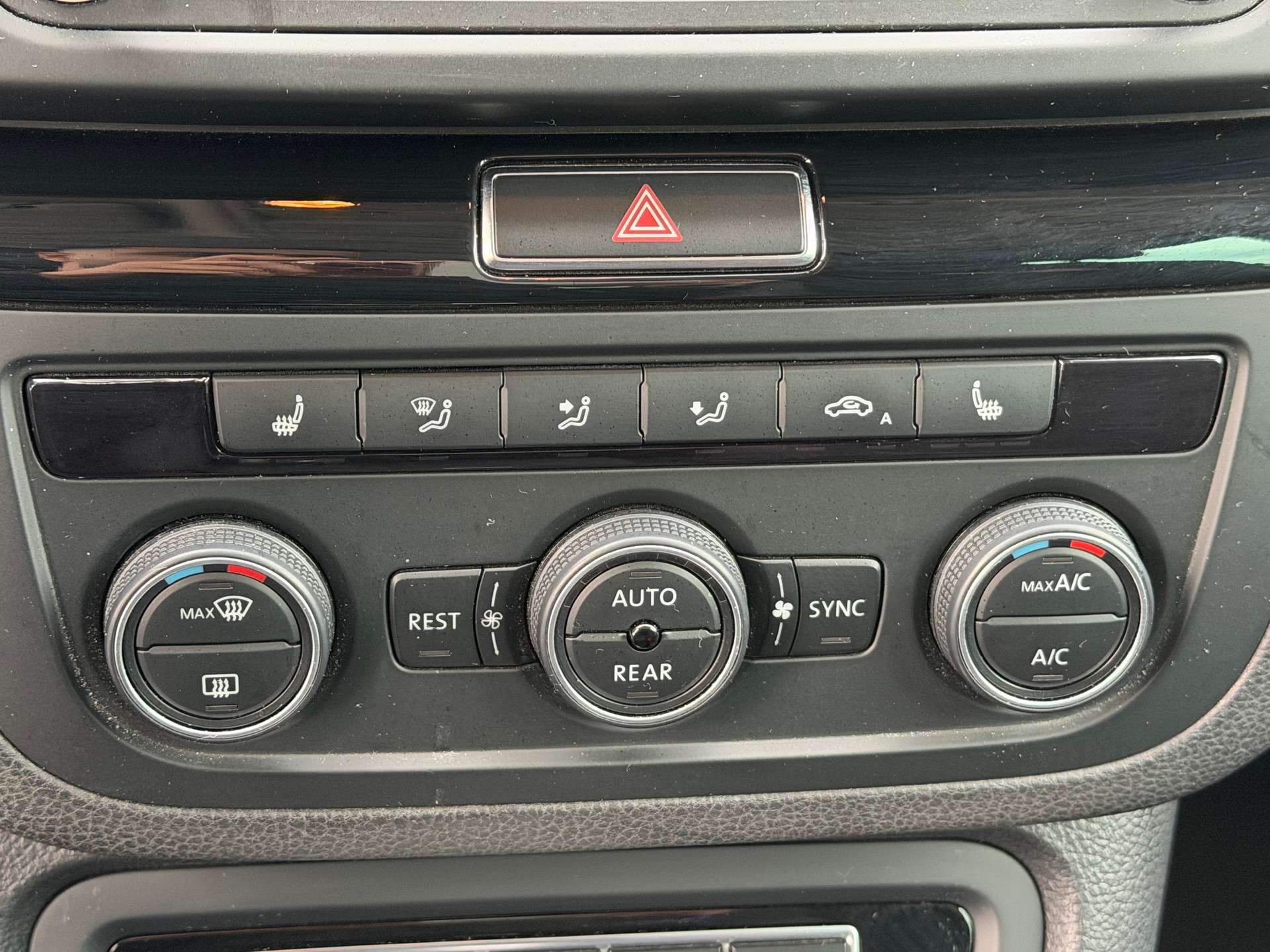 SEAT Alhambra 1.4 TSI FR Line DSG-image-19