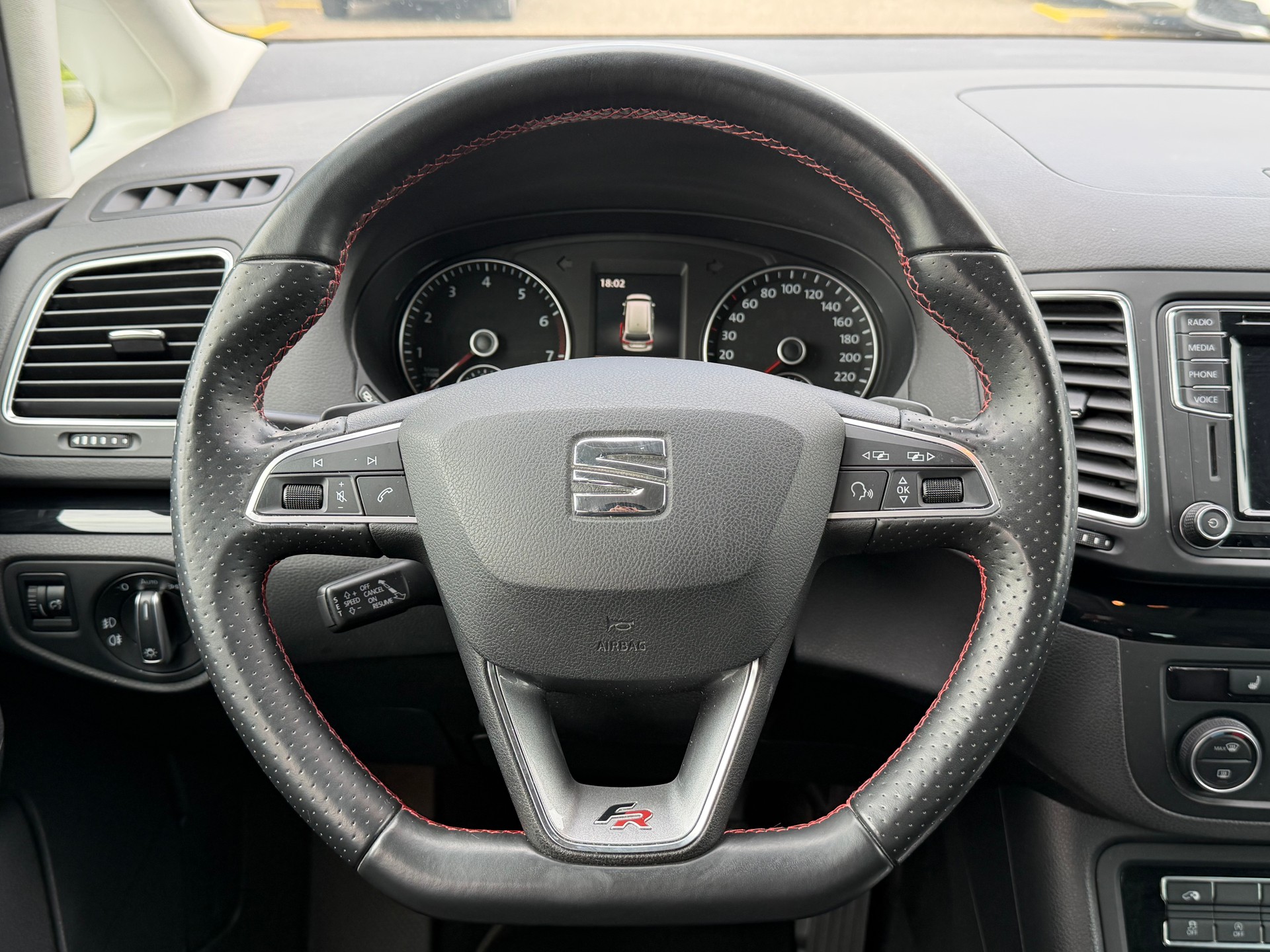 SEAT Alhambra 1.4 TSI FR Line DSG-image-16