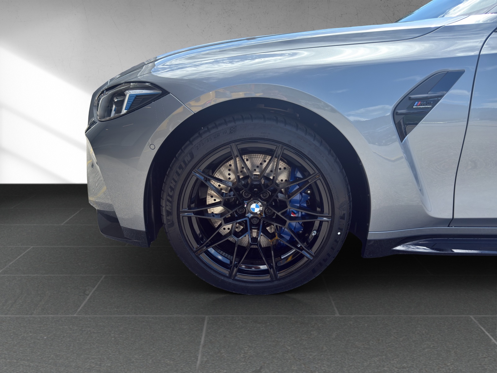 BMW M3 Touring xDrive Competition M-image-8