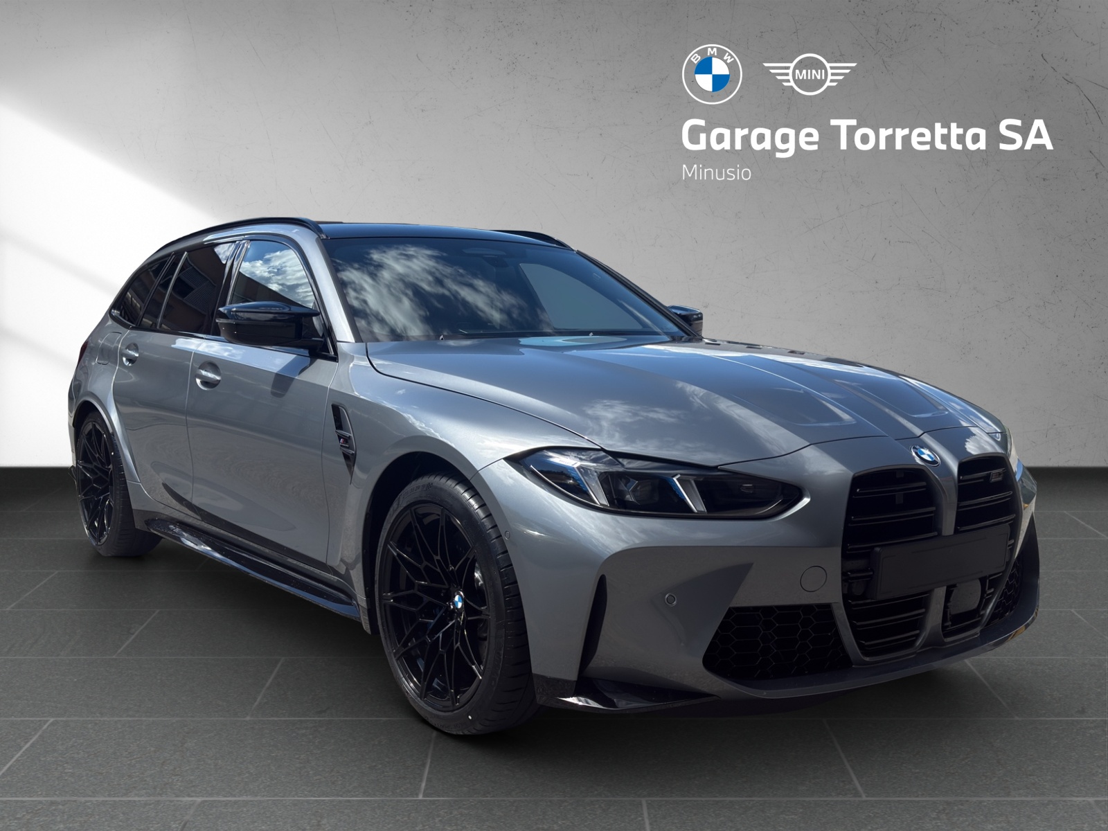 BMW M3 Touring xDrive Competition M-image-6