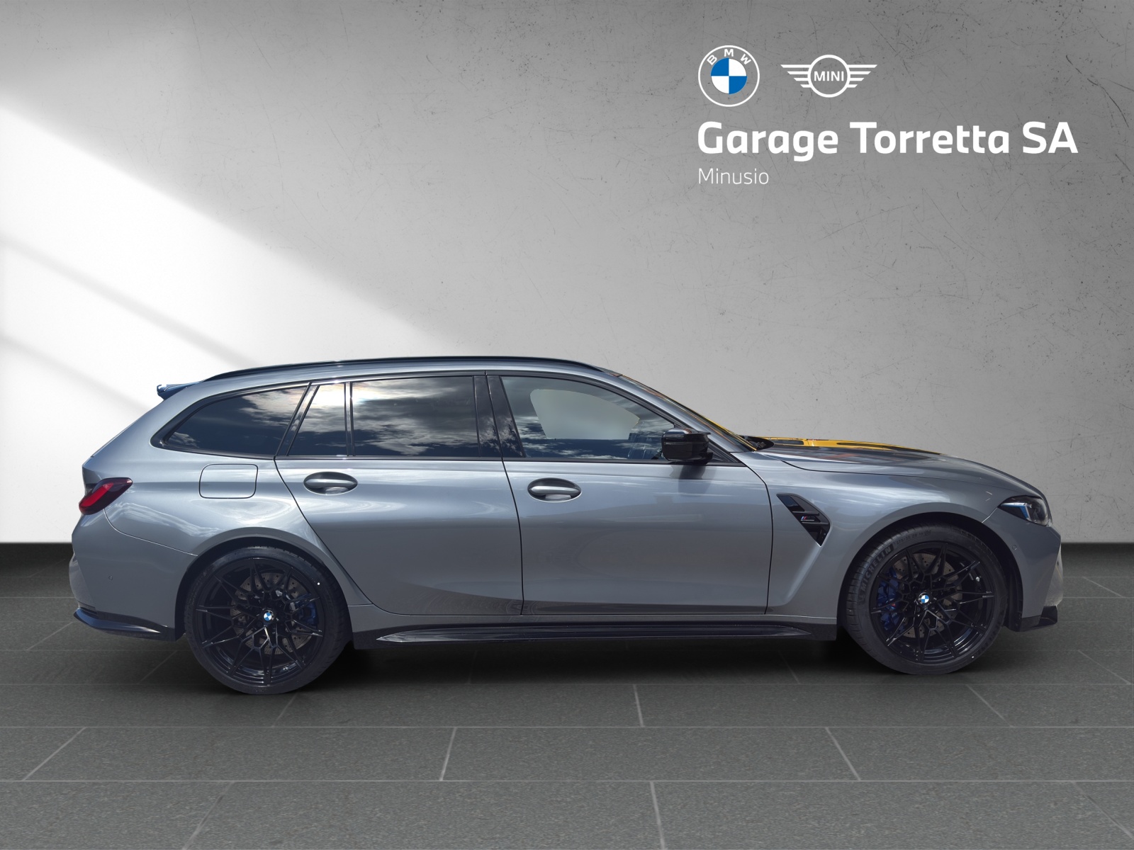 BMW M3 Touring xDrive Competition M-image-5