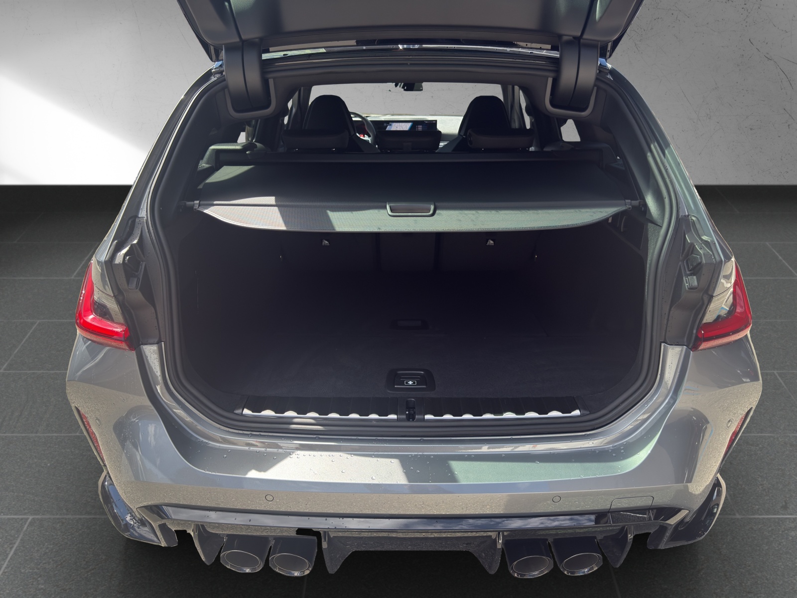 BMW M3 Touring xDrive Competition M-image-17