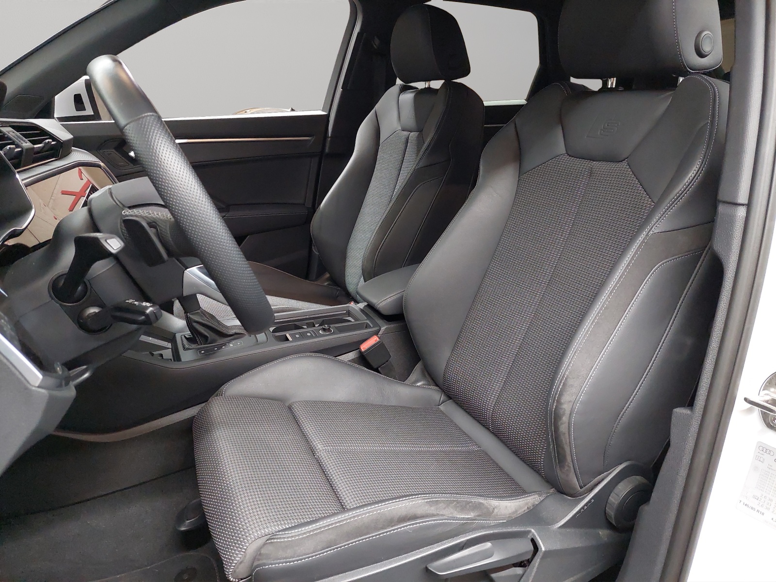 AUDI Q3 Sportback 35 TFSI S line Attraction S-tronic-image-5