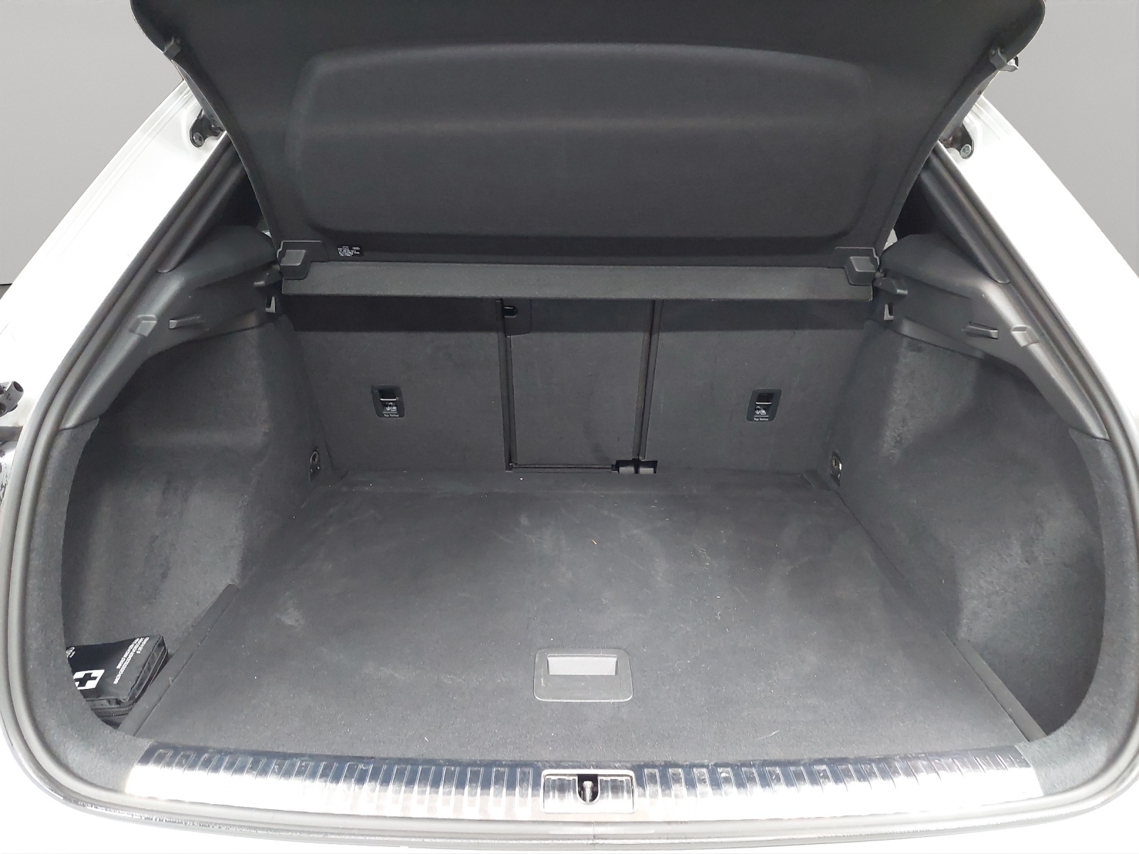 AUDI Q3 Sportback 35 TFSI S line Attraction S-tronic-image-10